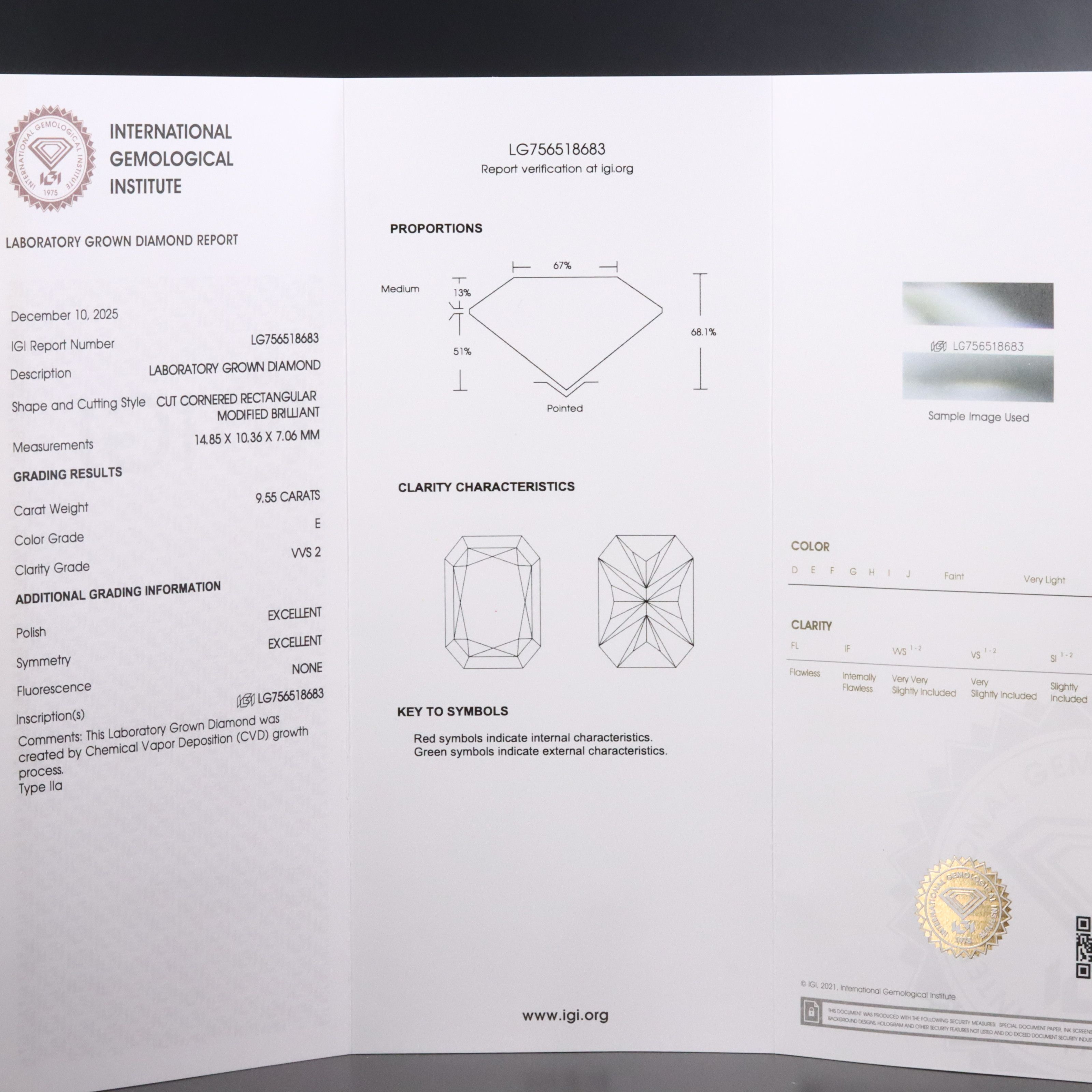 18K 9.55 CT Lab Grown Diamond Solitaire Ring with IGI Report