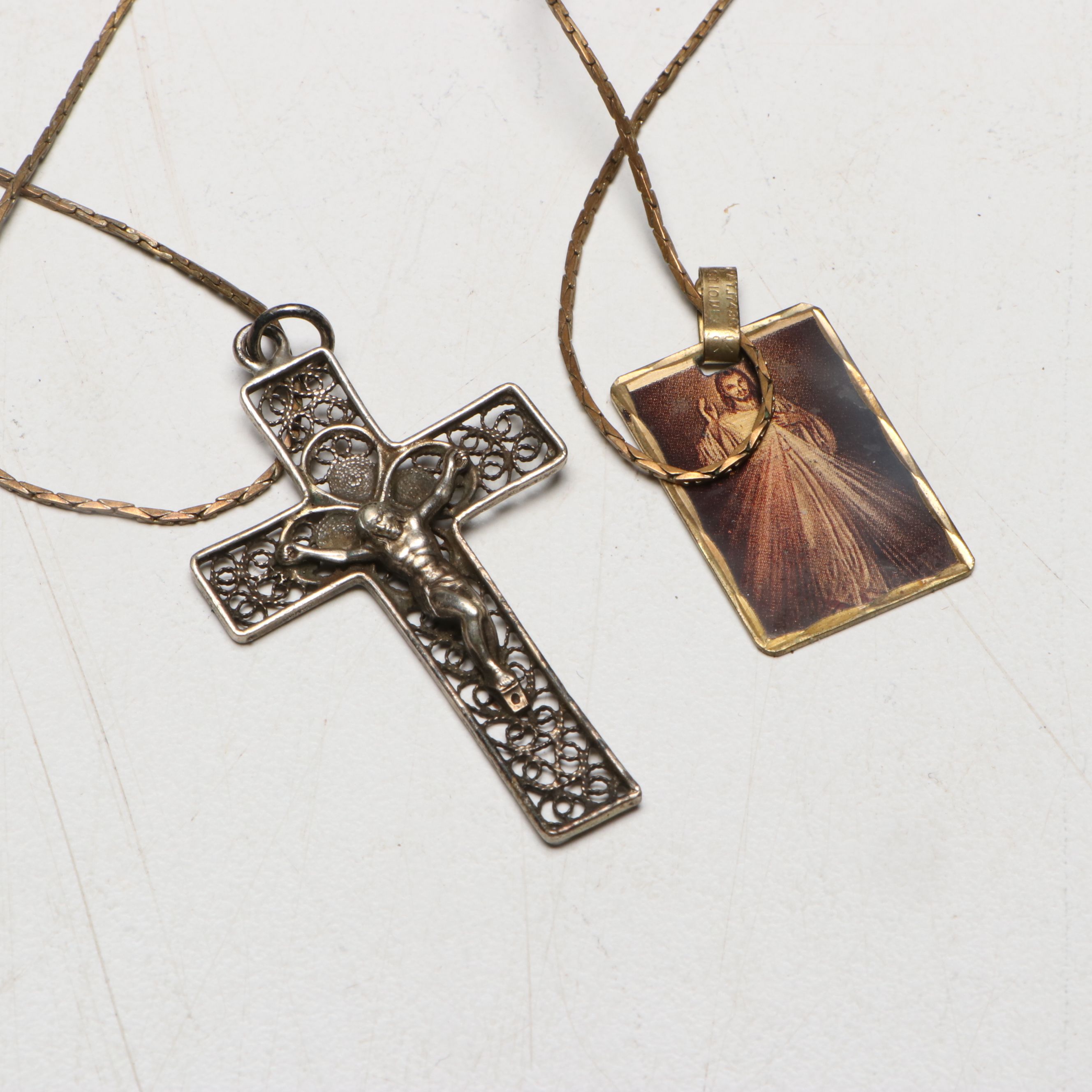 Godinger Silver Plate Fan Vase, Ornate Jewelry Box with Accessories and Lamp