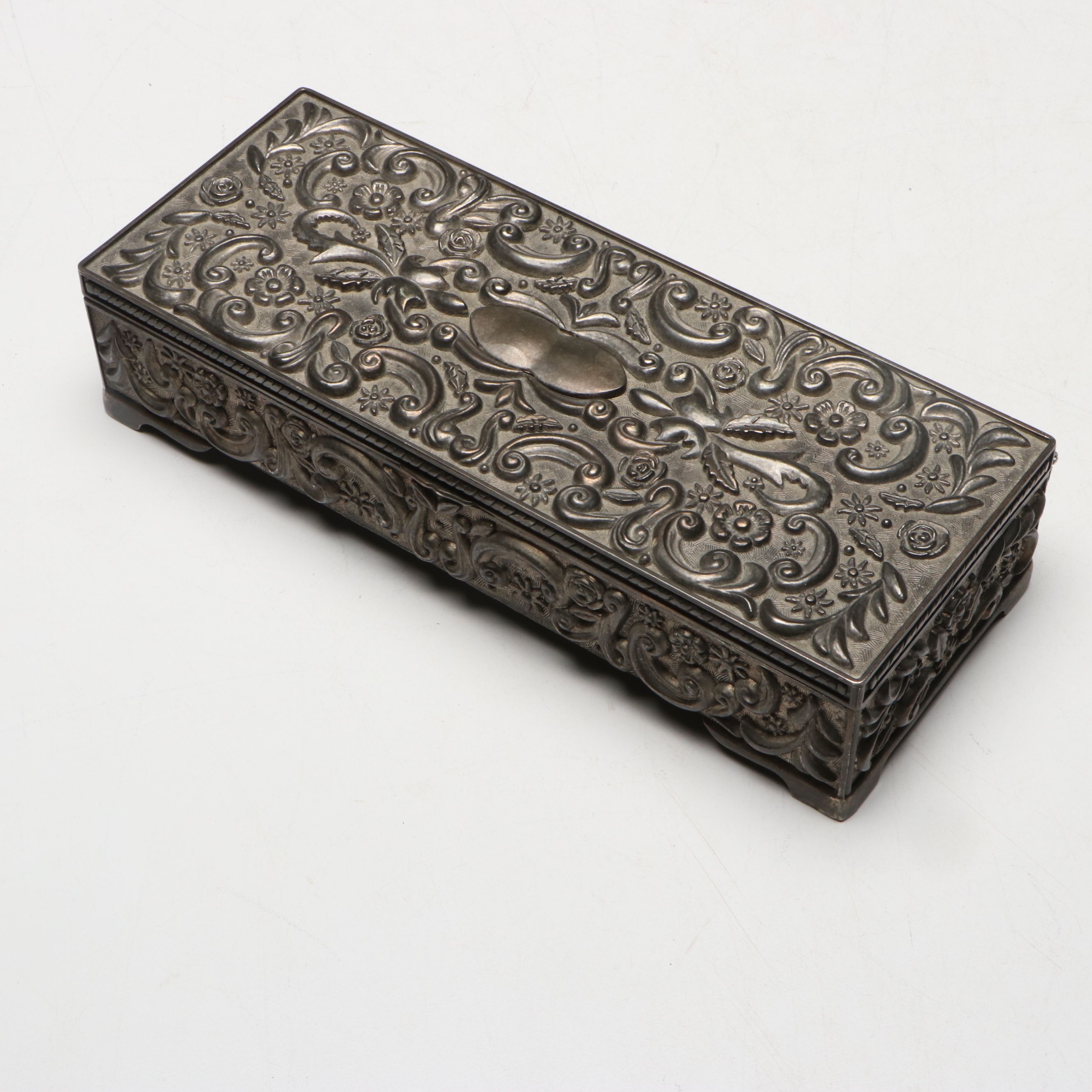 Godinger Silver Plate Fan Vase, Ornate Jewelry Box with Accessories and Lamp