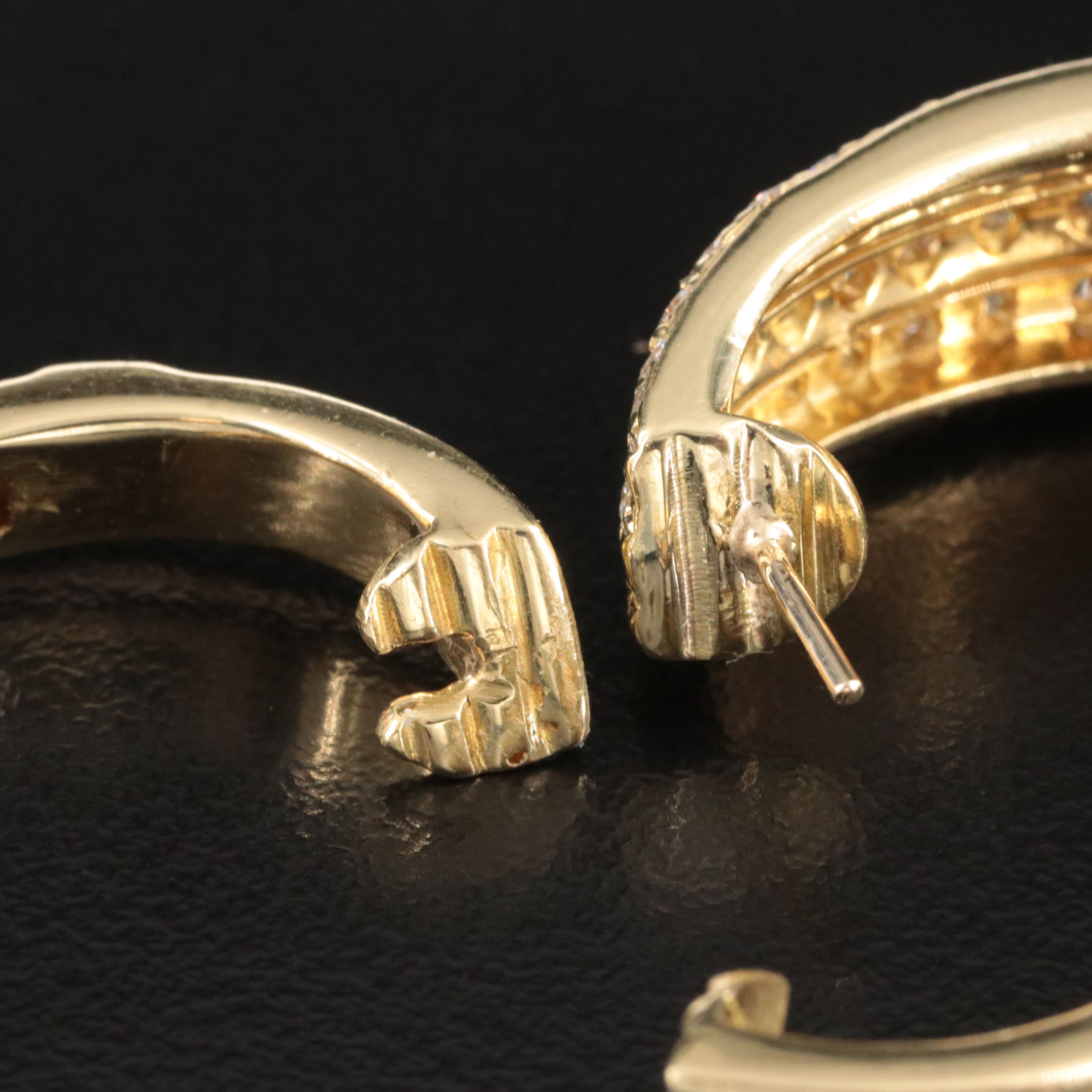 18K 2.50 CTW Diamond Hoop Earrings