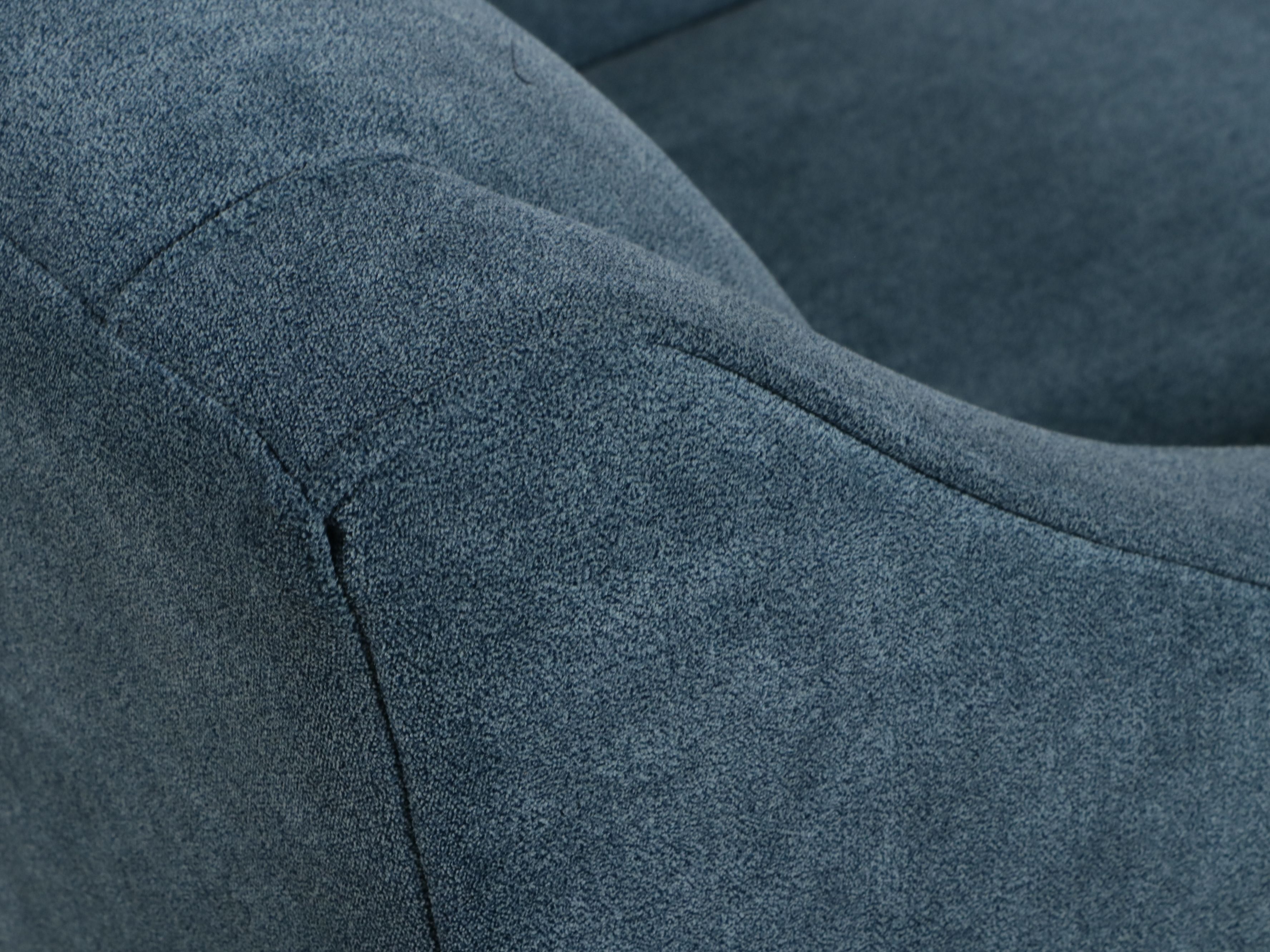 MaxHOME Contemporary Tufted Upholstered Loveseat