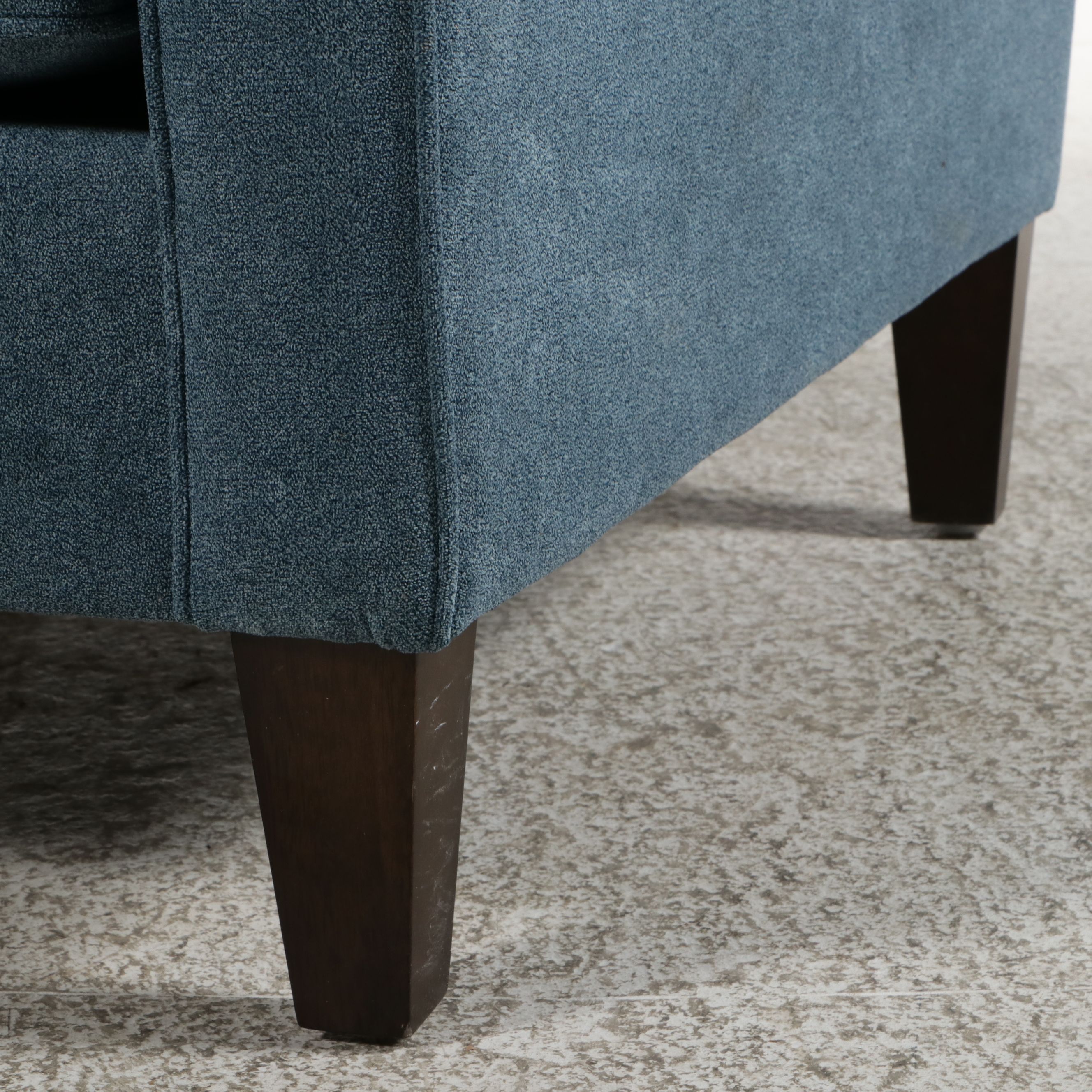 MaxHOME Contemporary Tufted Upholstered Loveseat