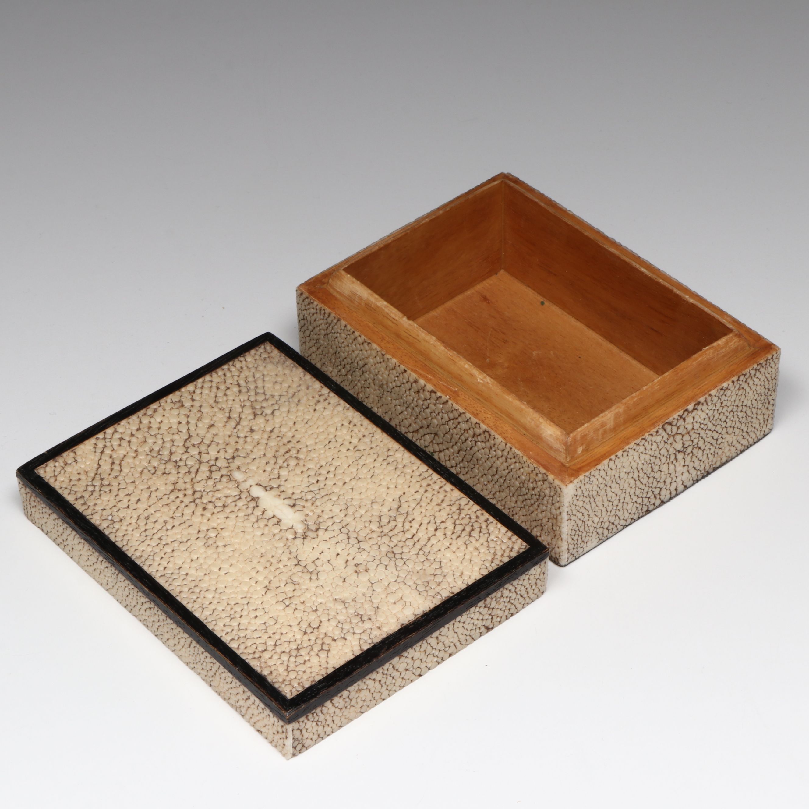 R & Y Augousti French Shagreen Box, Late 20th Century