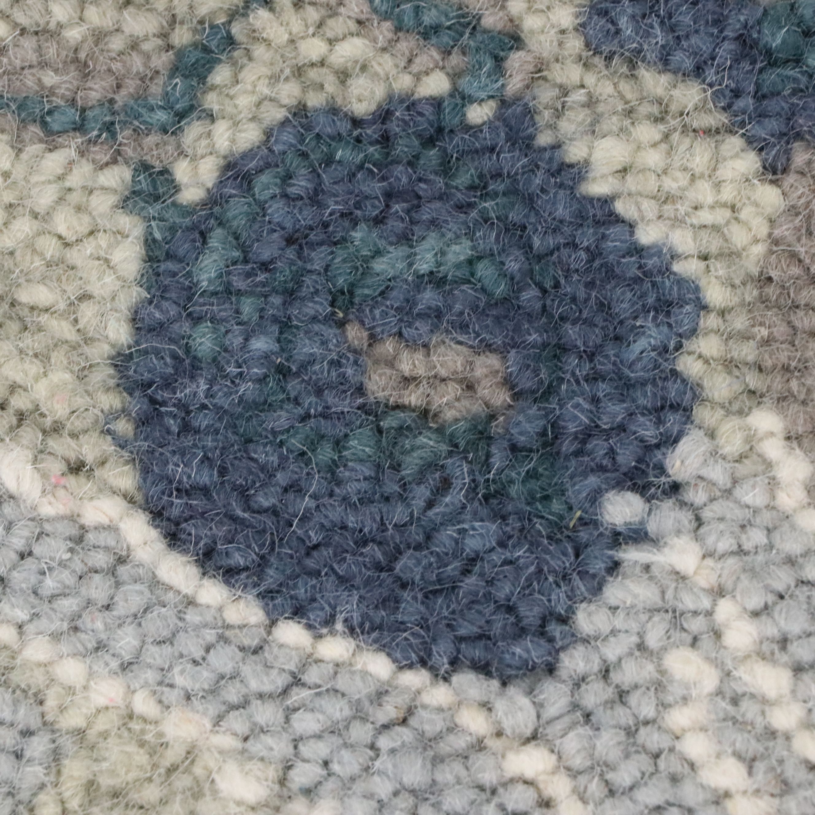 8' x 10' Hand-Tufted Tahari Home Area Rug