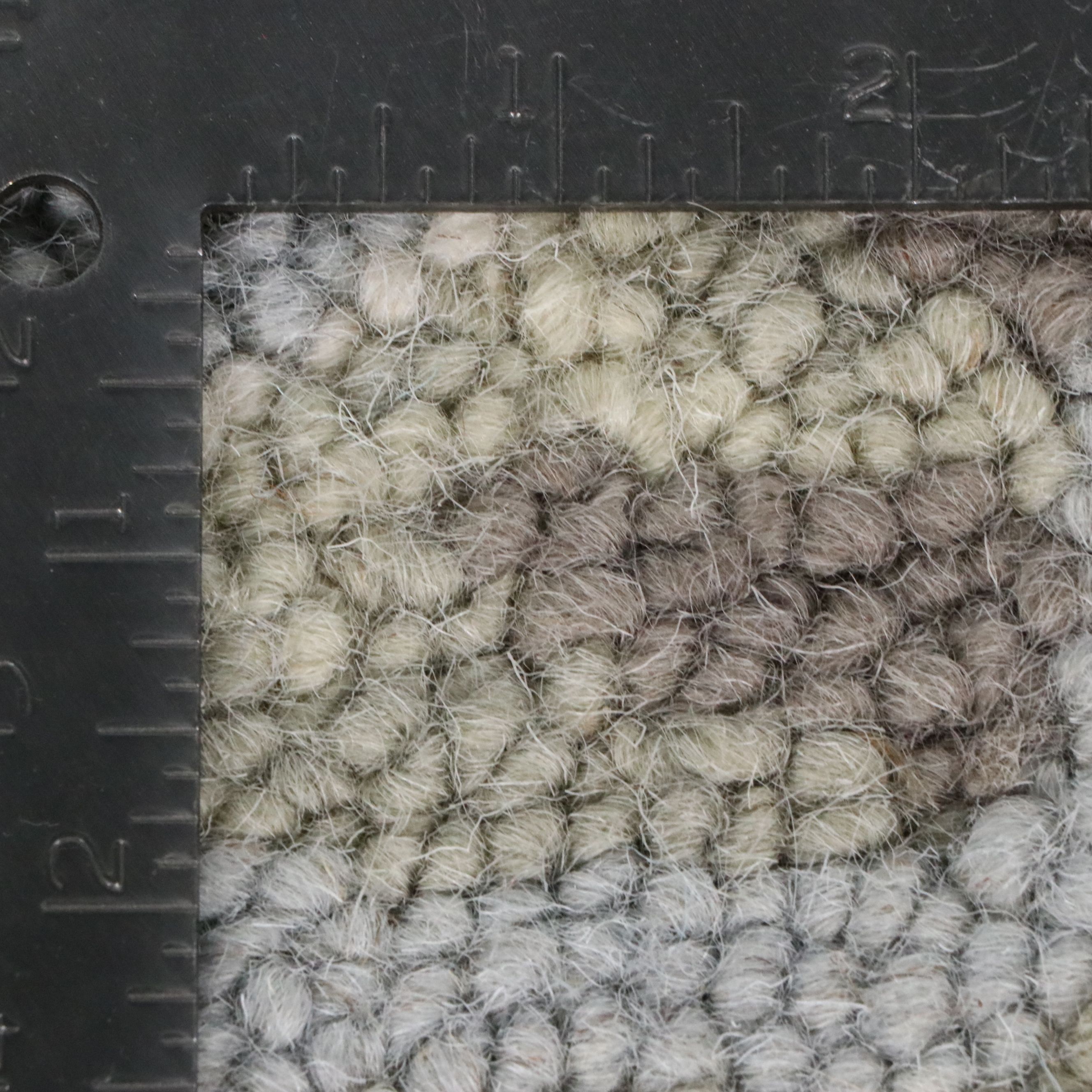 8' x 10' Hand-Tufted Tahari Home Area Rug