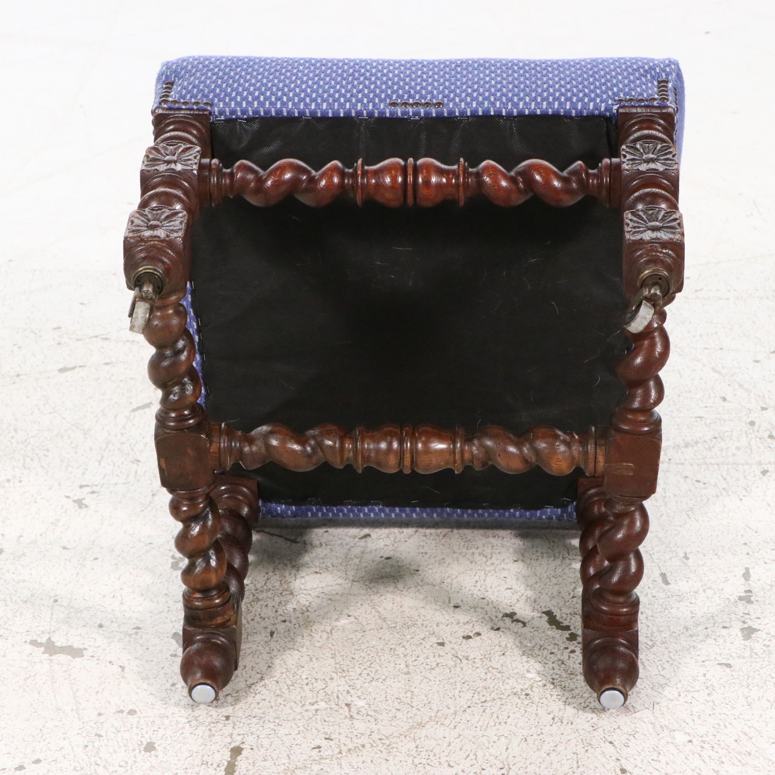 Set of Four Flemish Renaissance Revival Carved Oak Side Chairs