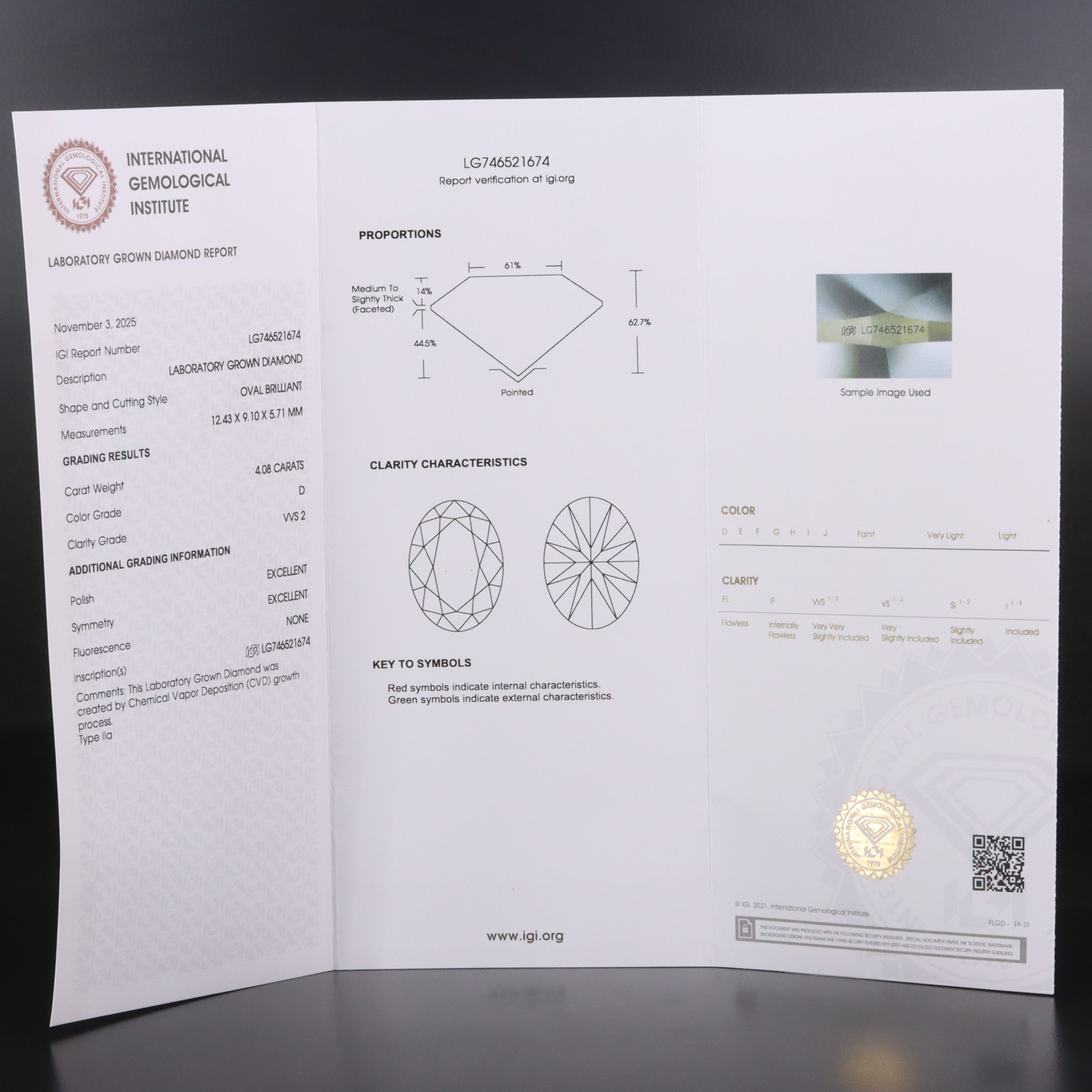 18K 4.08 CT Lab Grown Diamond Solitaire Ring with IGI Report