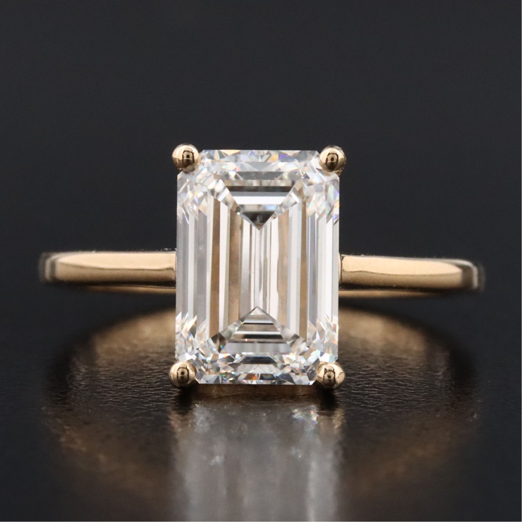 18K 3.00 CT Lab Grown Diamond Solitaire Ring with IGI Report