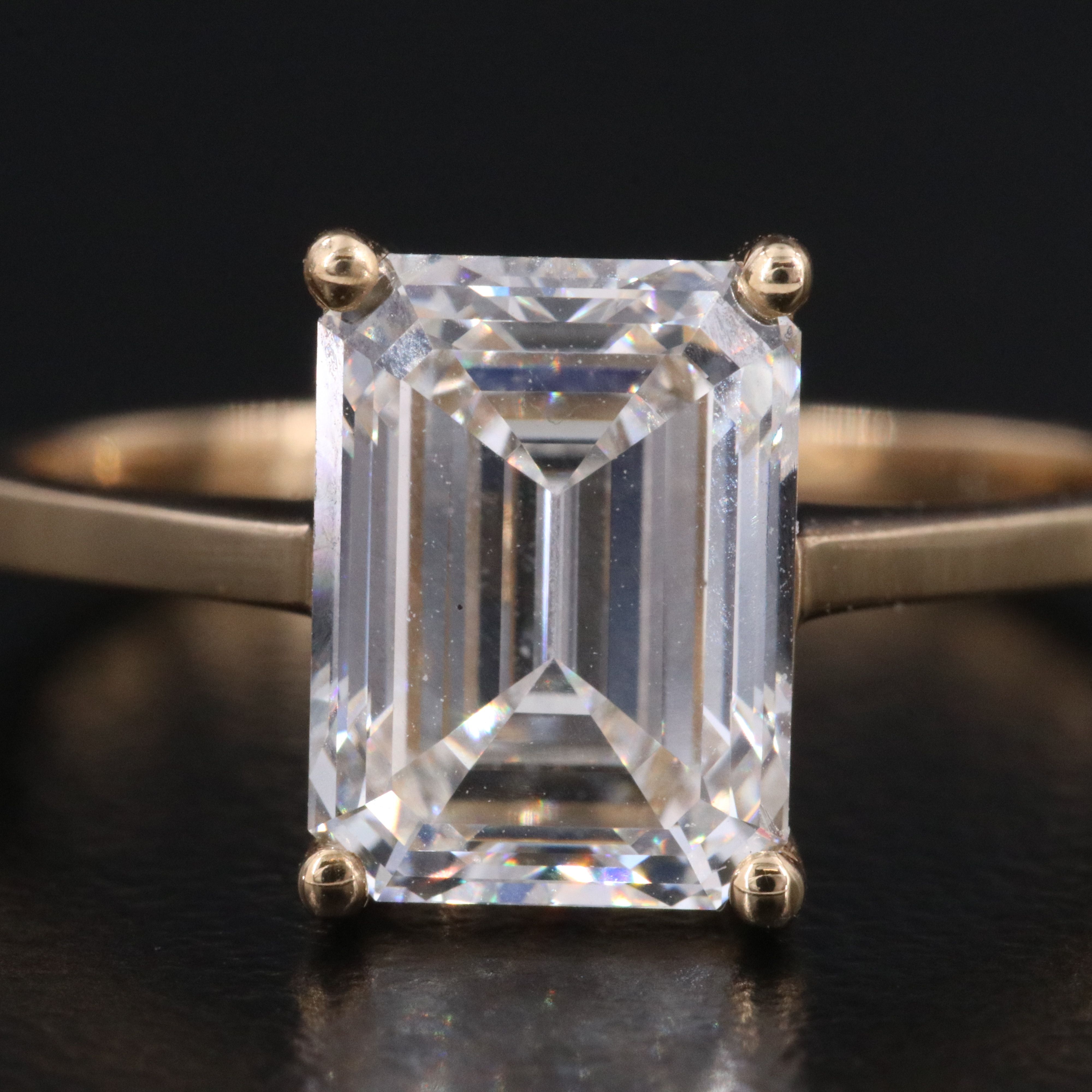 18K 2.87 CT Lab Grown Diamond Solitaire Ring with IGI Report