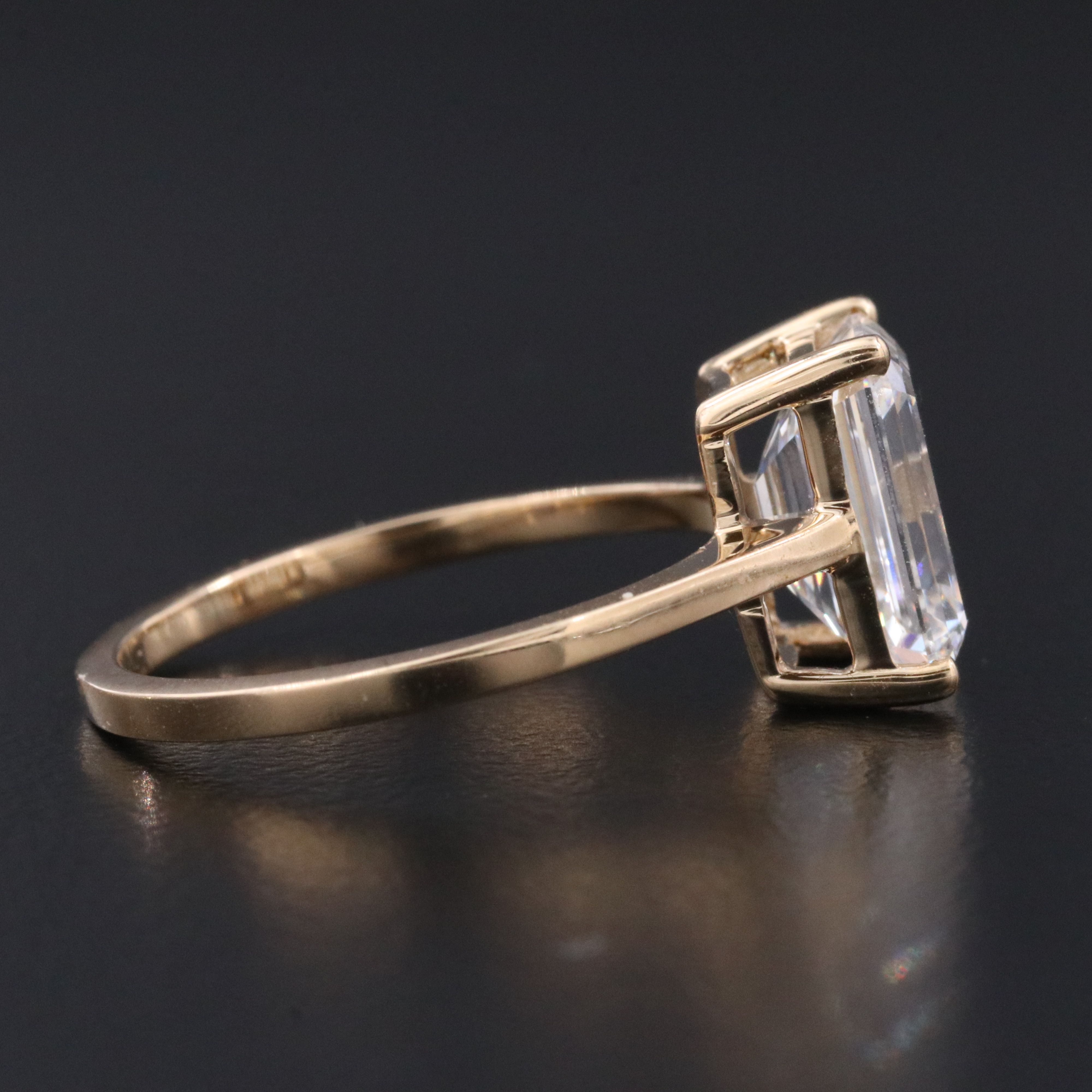 18K 2.87 CT Lab Grown Diamond Solitaire Ring with IGI Report