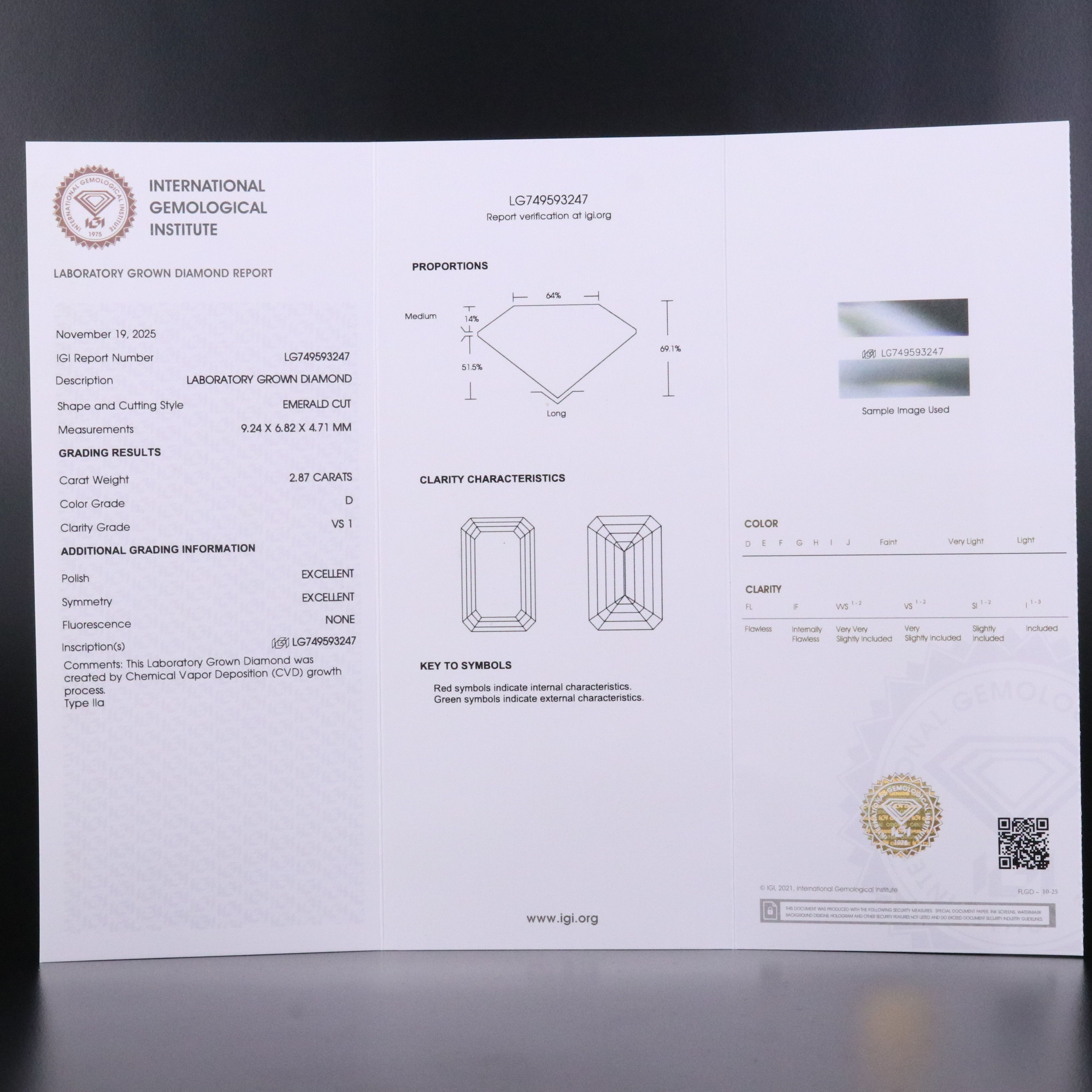 18K 2.87 CT Lab Grown Diamond Solitaire Ring with IGI Report