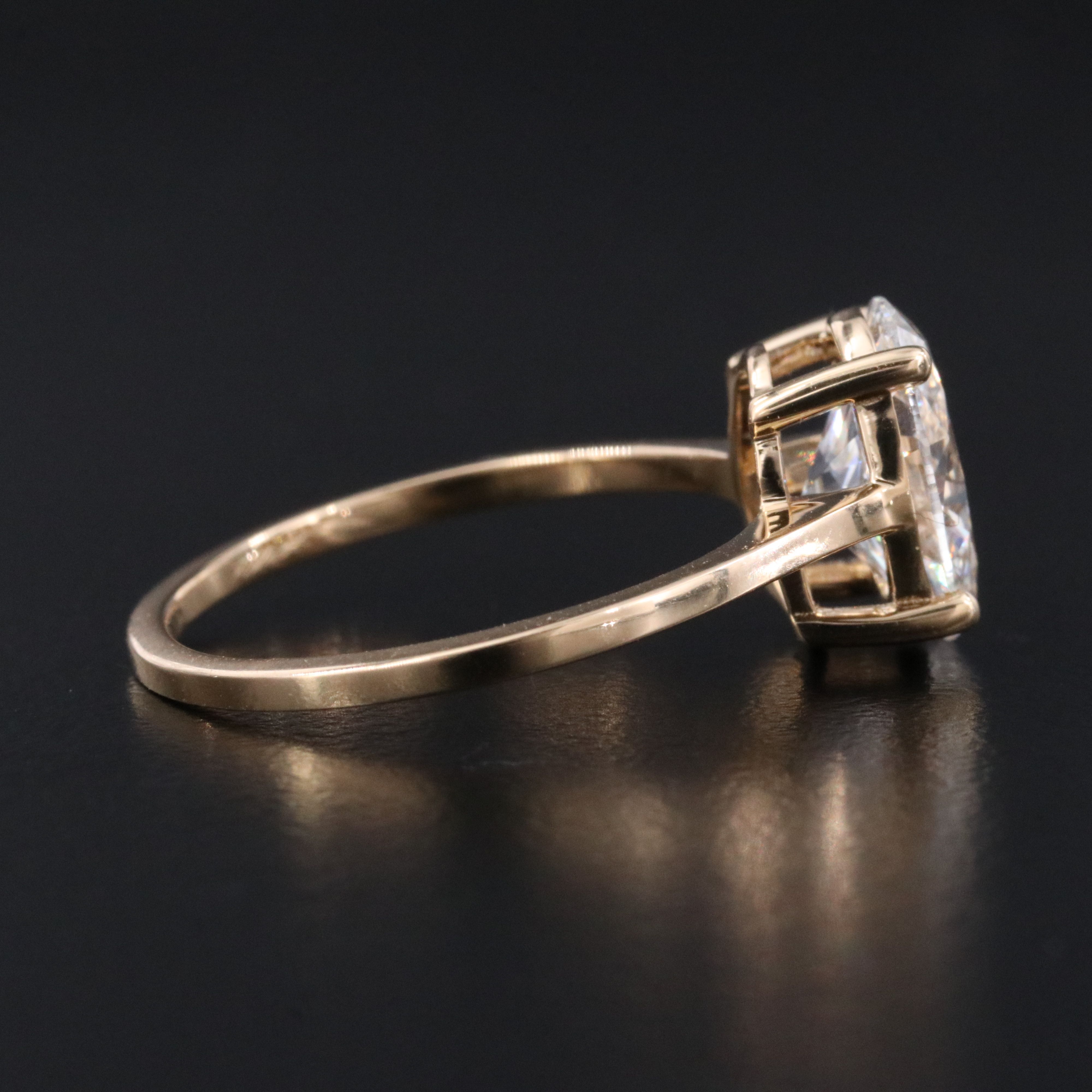 18K 1.98 CT Lab Grown Diamond Solitaire Ring with IGI Report