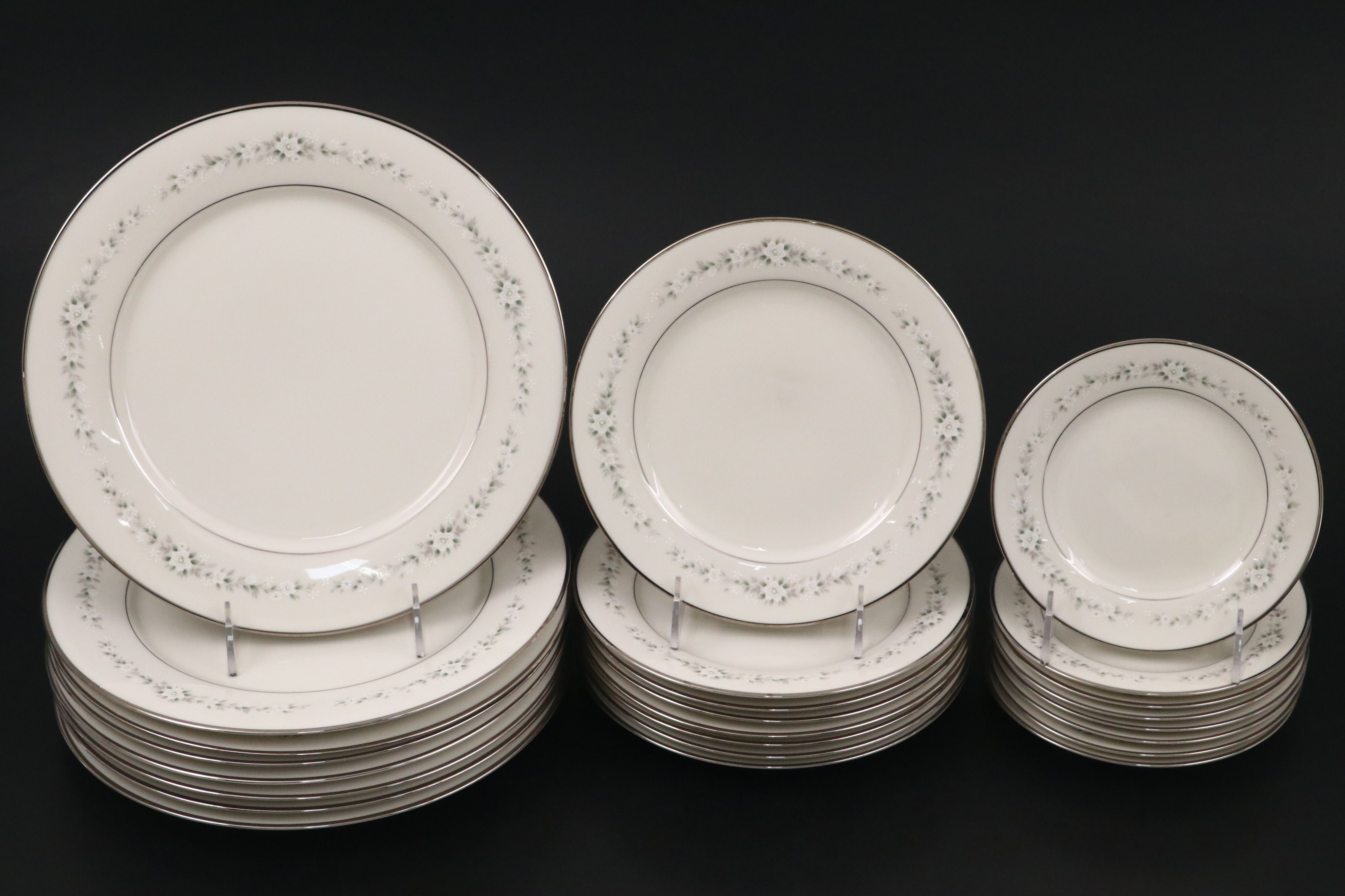 Noritake "Heather" Porcelain Dinnerware and Serving Pieces, 1966-1989