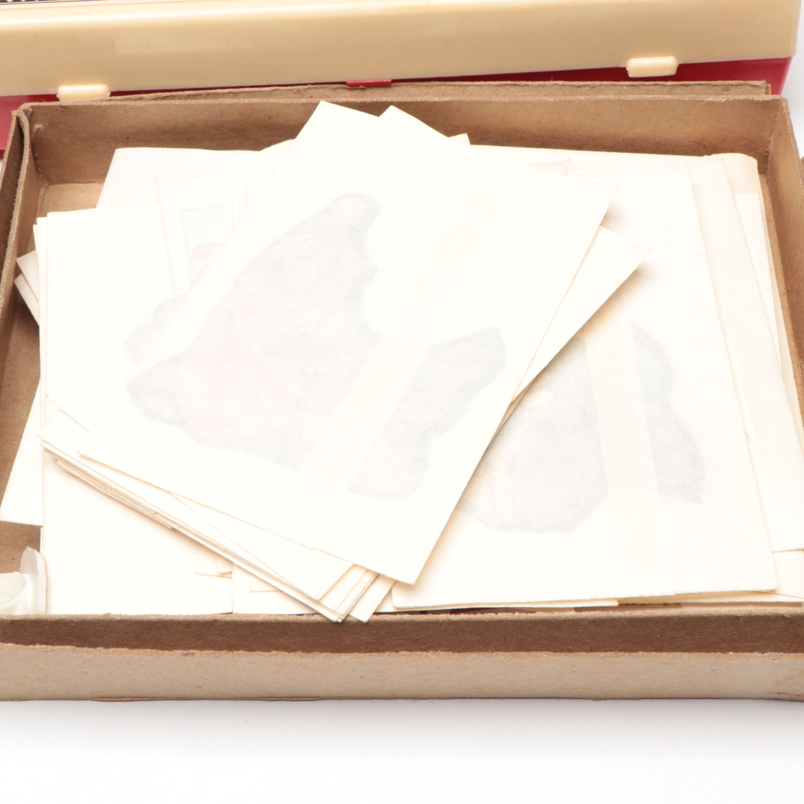 Marvel Valentine's Day Cards, Wood Yo-Yos and Other Vintage Décor