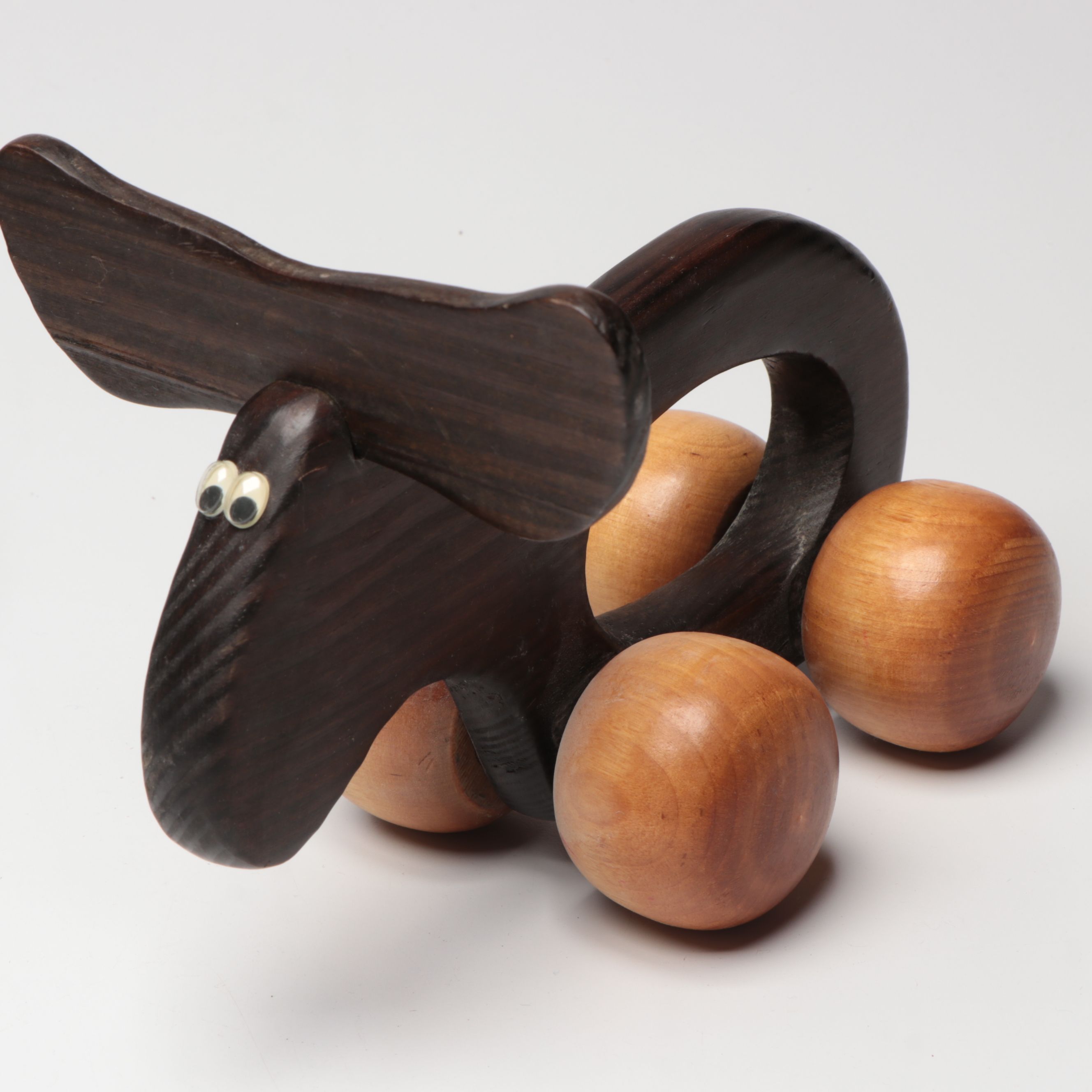 Marvel Valentine's Day Cards, Wood Yo-Yos and Other Vintage Décor