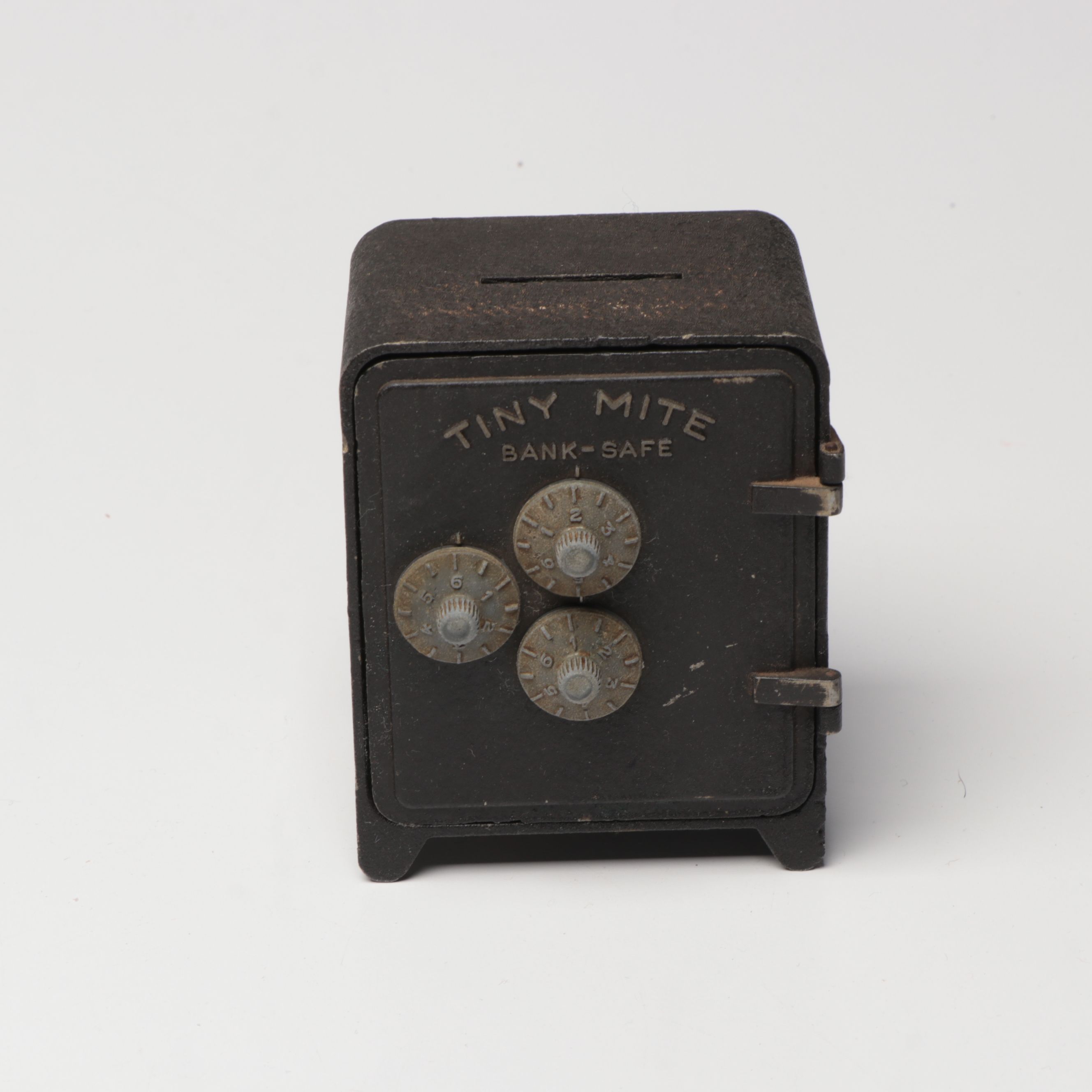 Marvel Valentine's Day Cards, Wood Yo-Yos and Other Vintage Décor