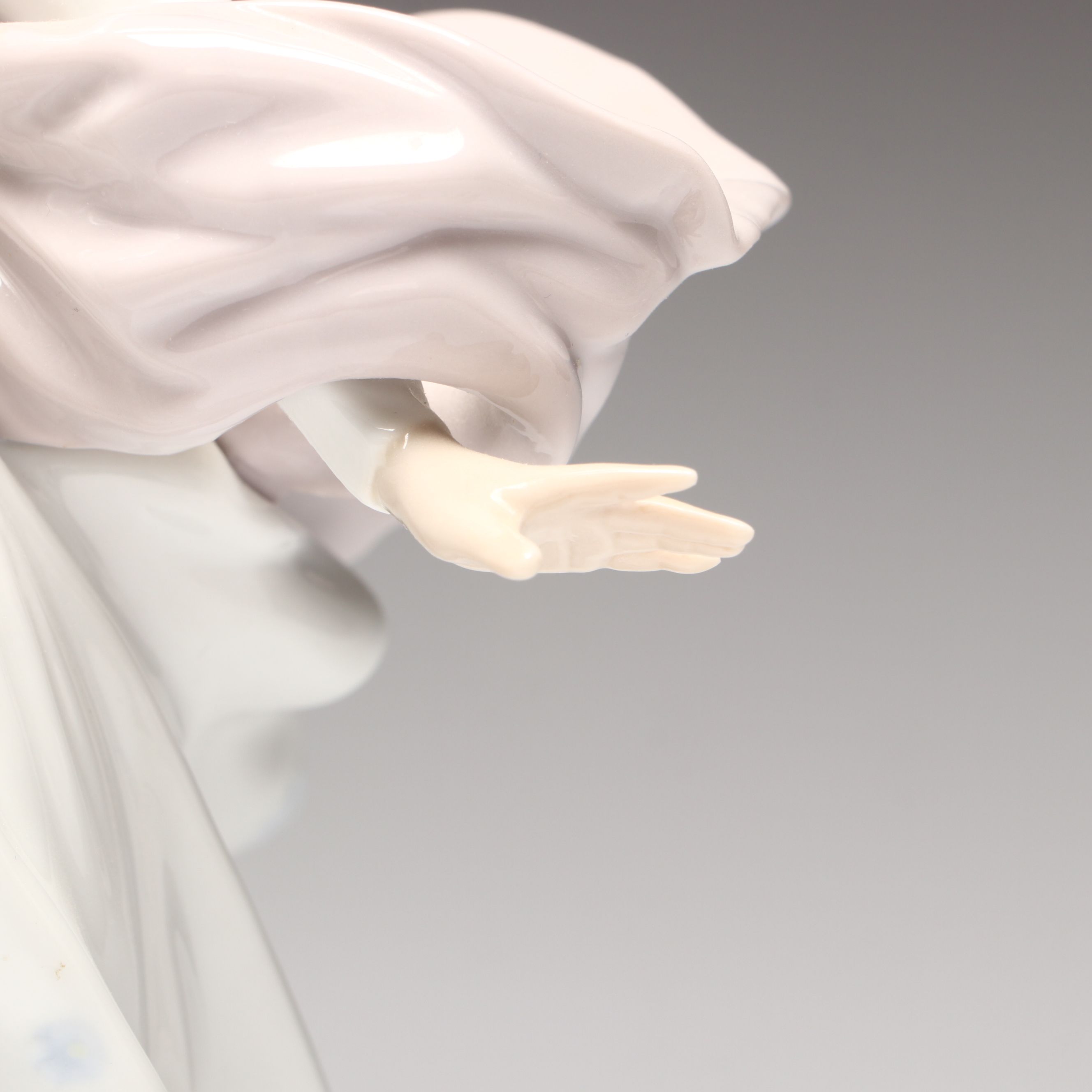 Lladró "Spring Splendor" Porcelain Woman Figurine, Late 20th Century