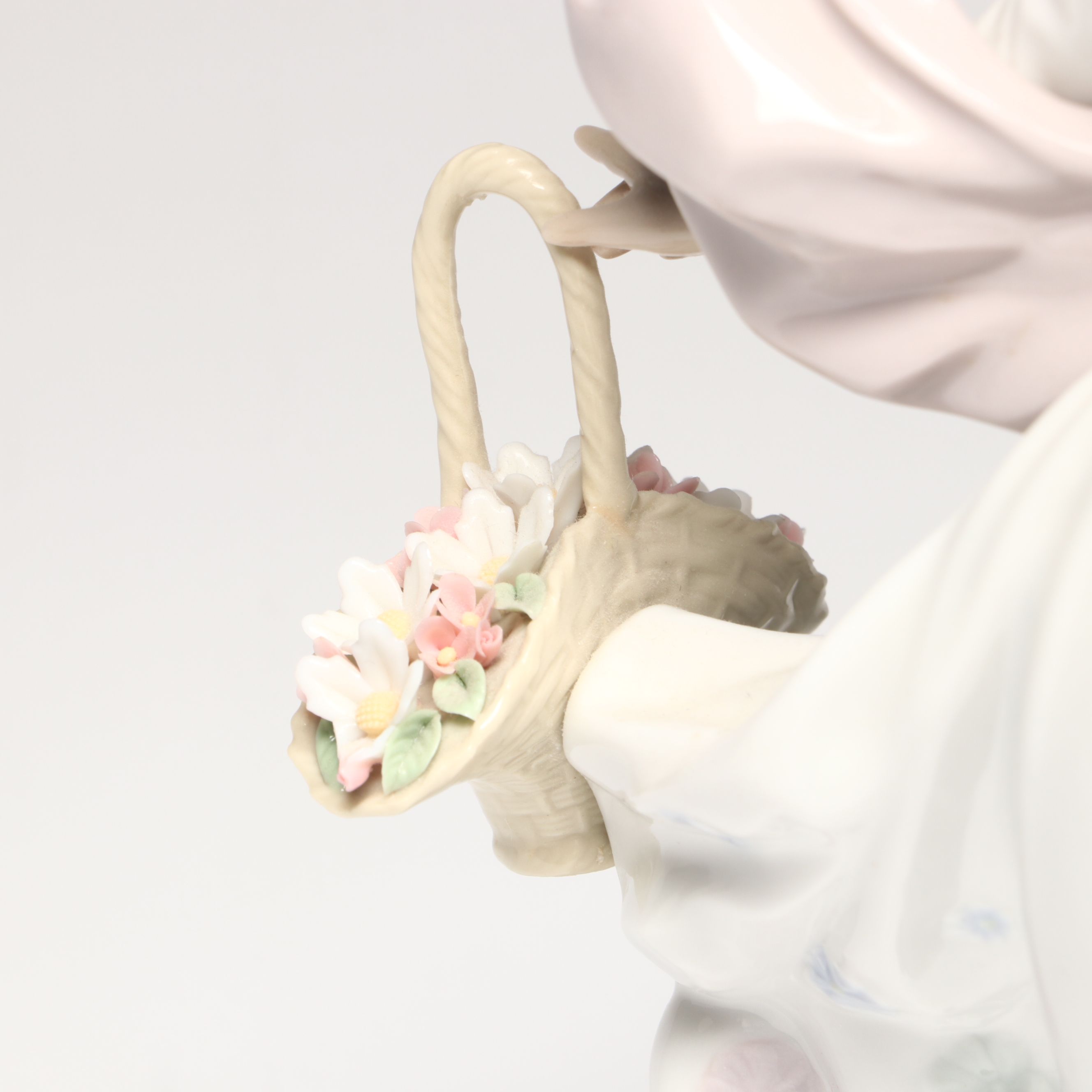 Lladró "Spring Splendor" Porcelain Woman Figurine, Late 20th Century