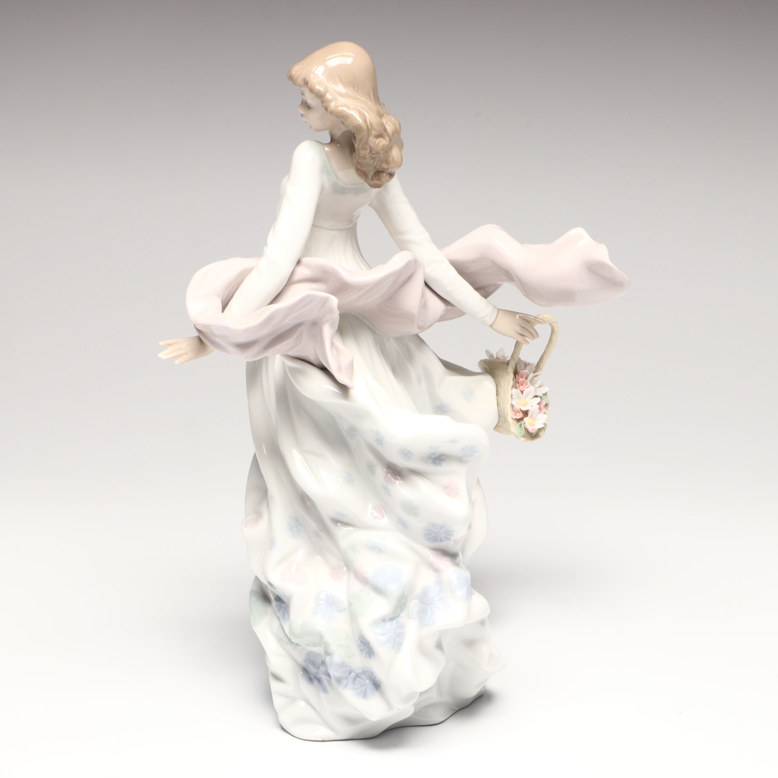 Lladró "Spring Splendor" Porcelain Woman Figurine, Late 20th Century