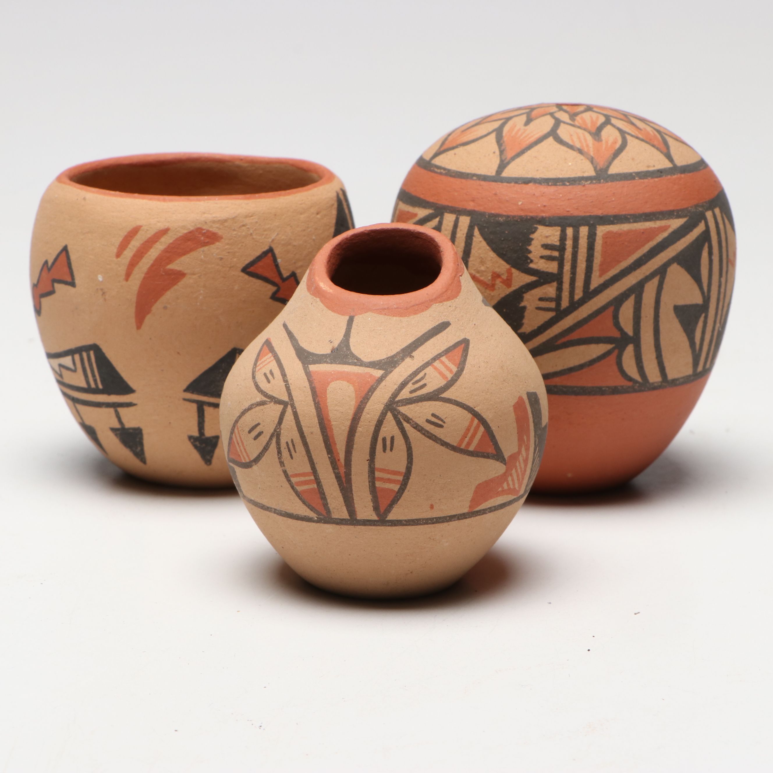 B. Toya Jemez Pueblo Earthernware Seed Pot with Earthenware Vases