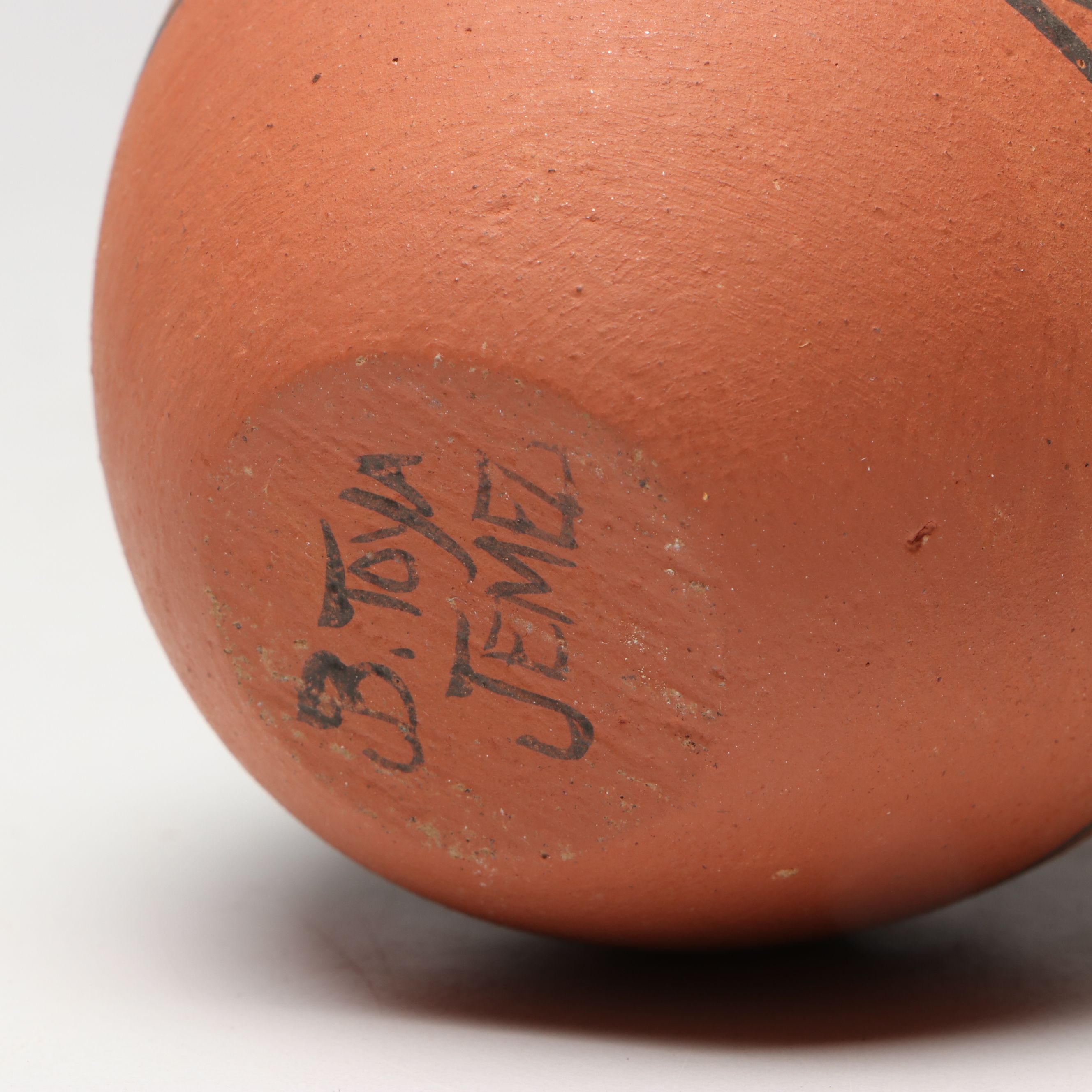 B. Toya Jemez Pueblo Earthernware Seed Pot with Earthenware Vases