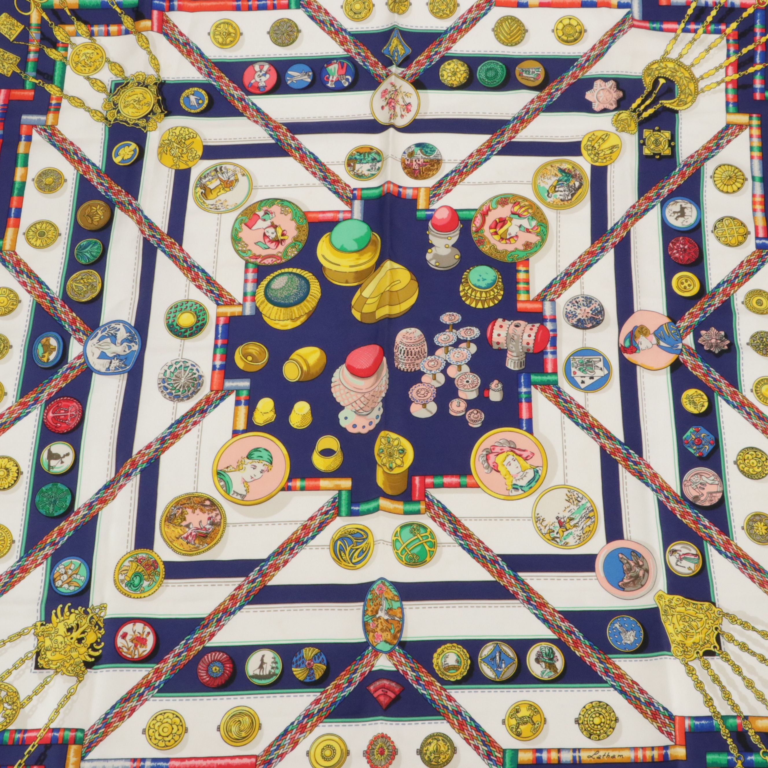 Hermès "Petite Main" Scarf 90 in Silk Twill