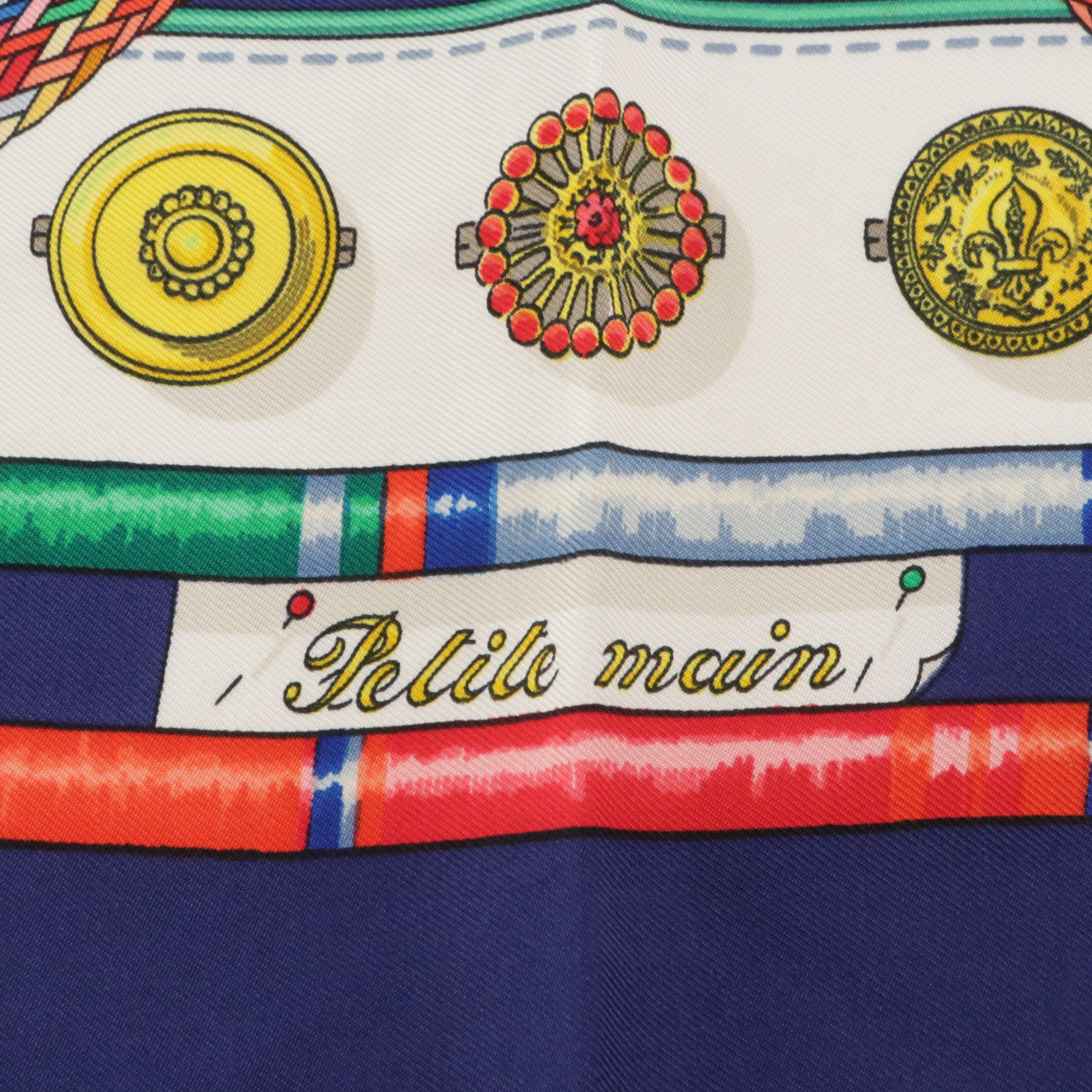 Hermès "Petite Main" Scarf 90 in Silk Twill