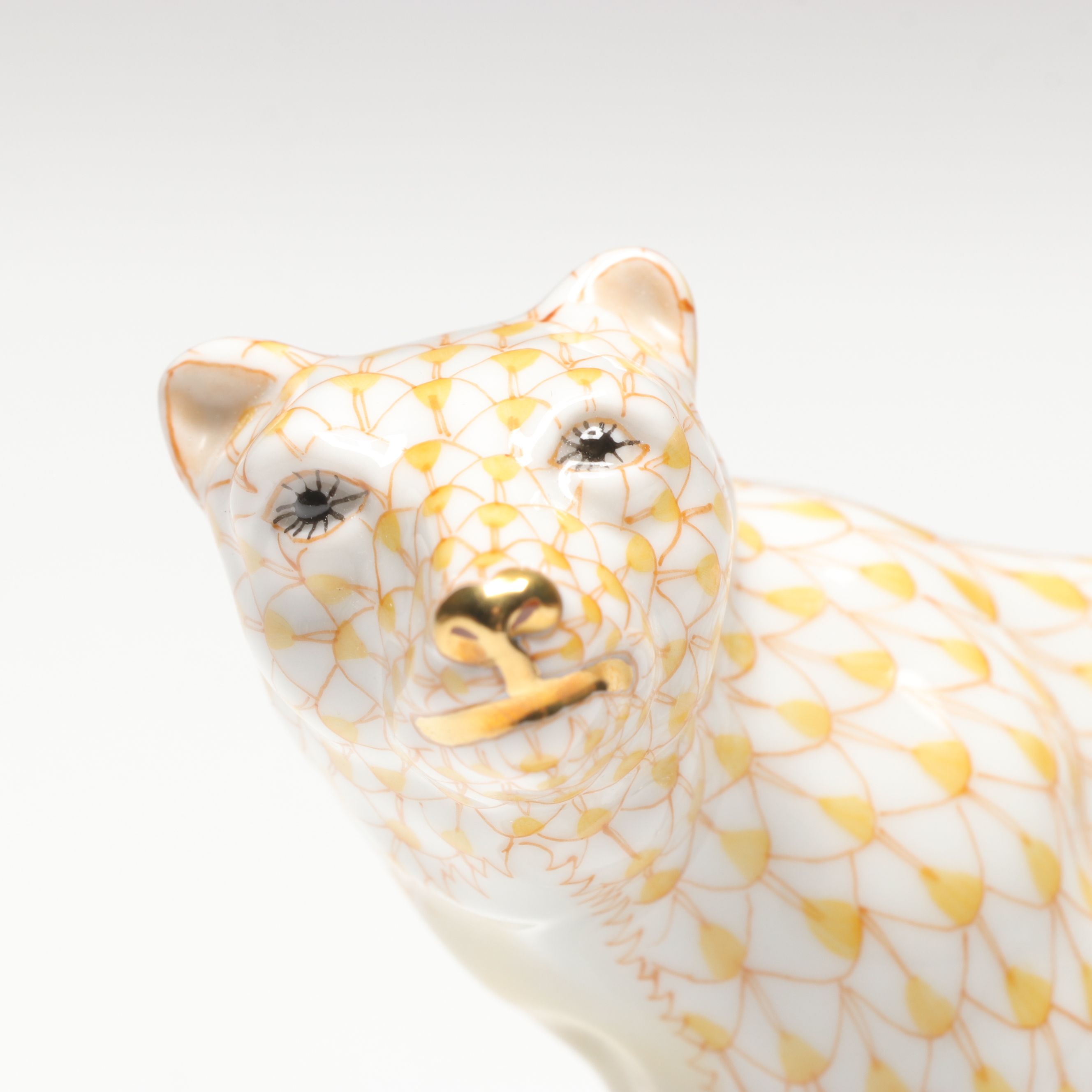 Herend Butterscotch Fishnet with Gold "Polar Bear" Porcelain Figurine