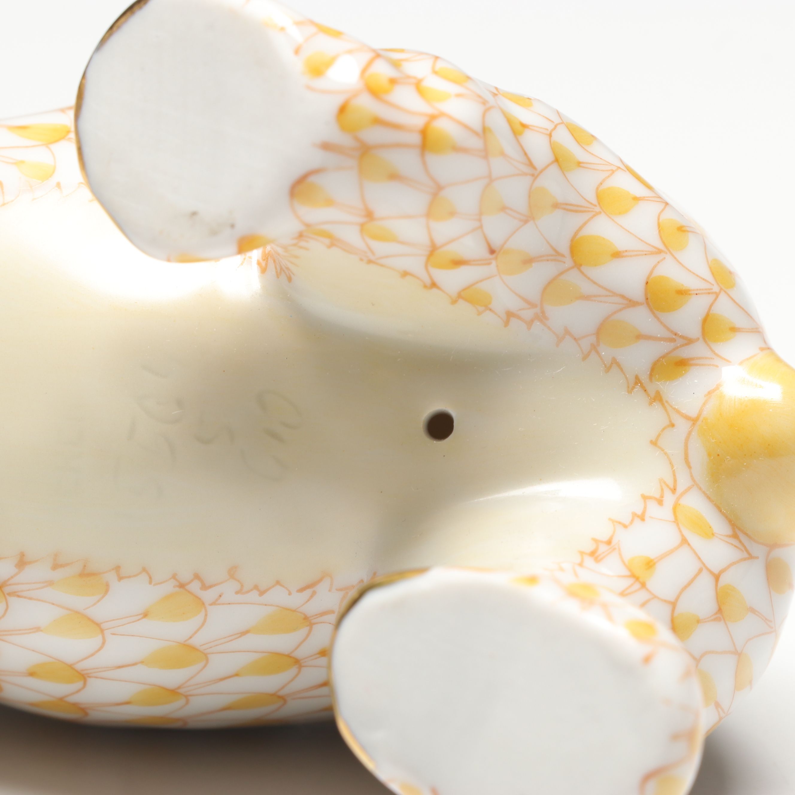 Herend Butterscotch Fishnet with Gold "Polar Bear" Porcelain Figurine