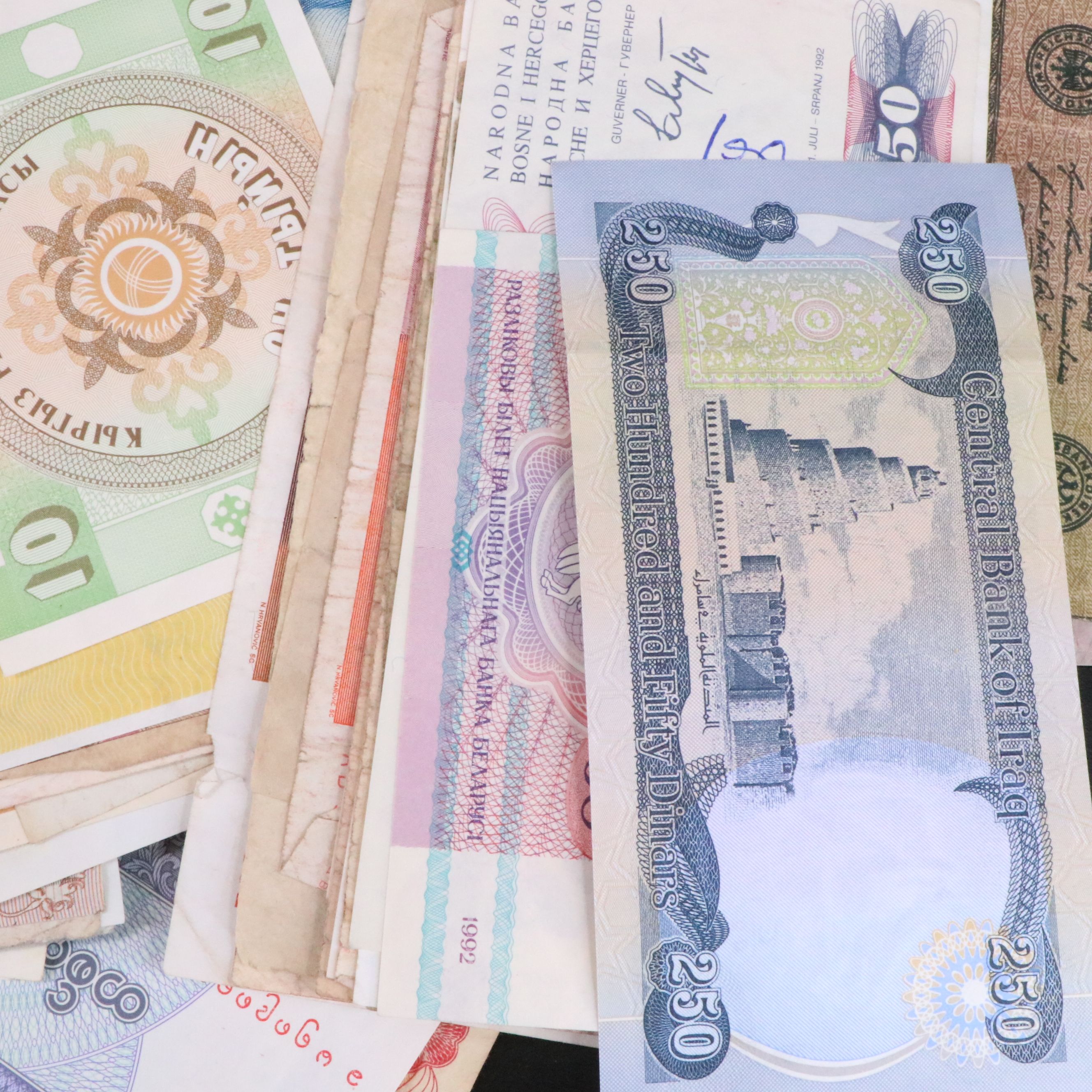 Group of 315 Pieces of Various Foreign Currency Notes