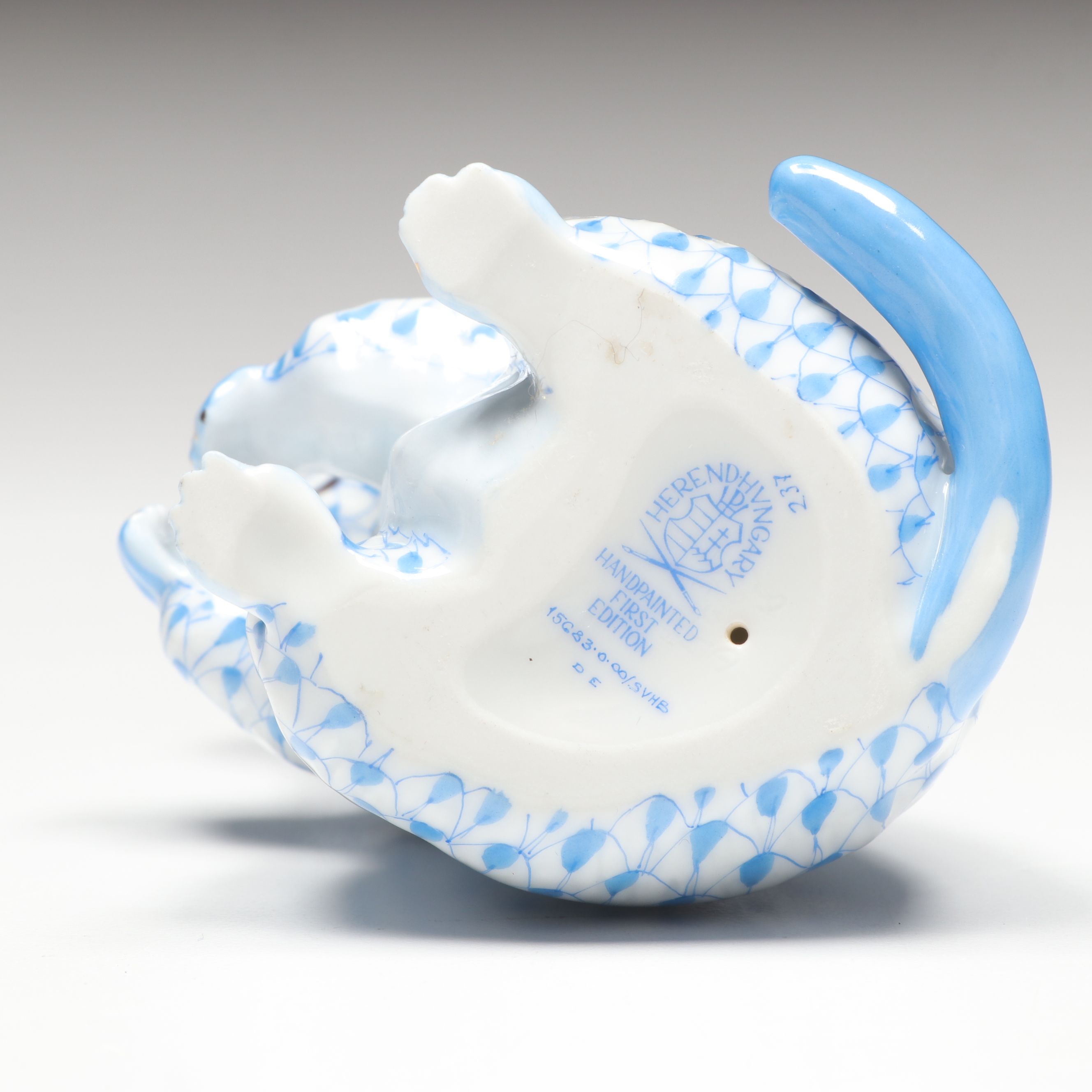 Herend Sapphire Fishnet with Gold “Groundhog” Porcelain Figurine