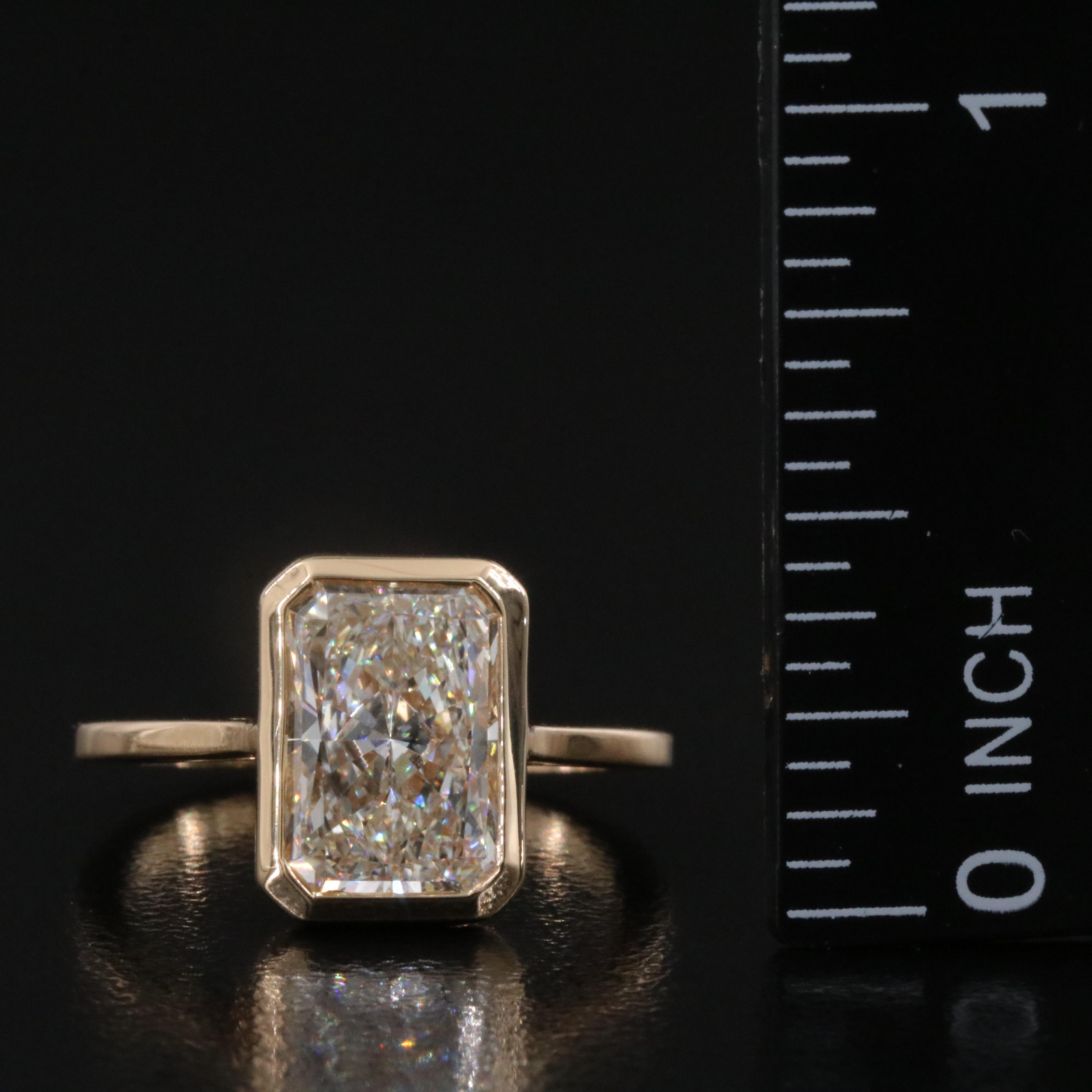 18K 2.99 CT Lab Grown Diamond Solitaire Ring with IGI Report