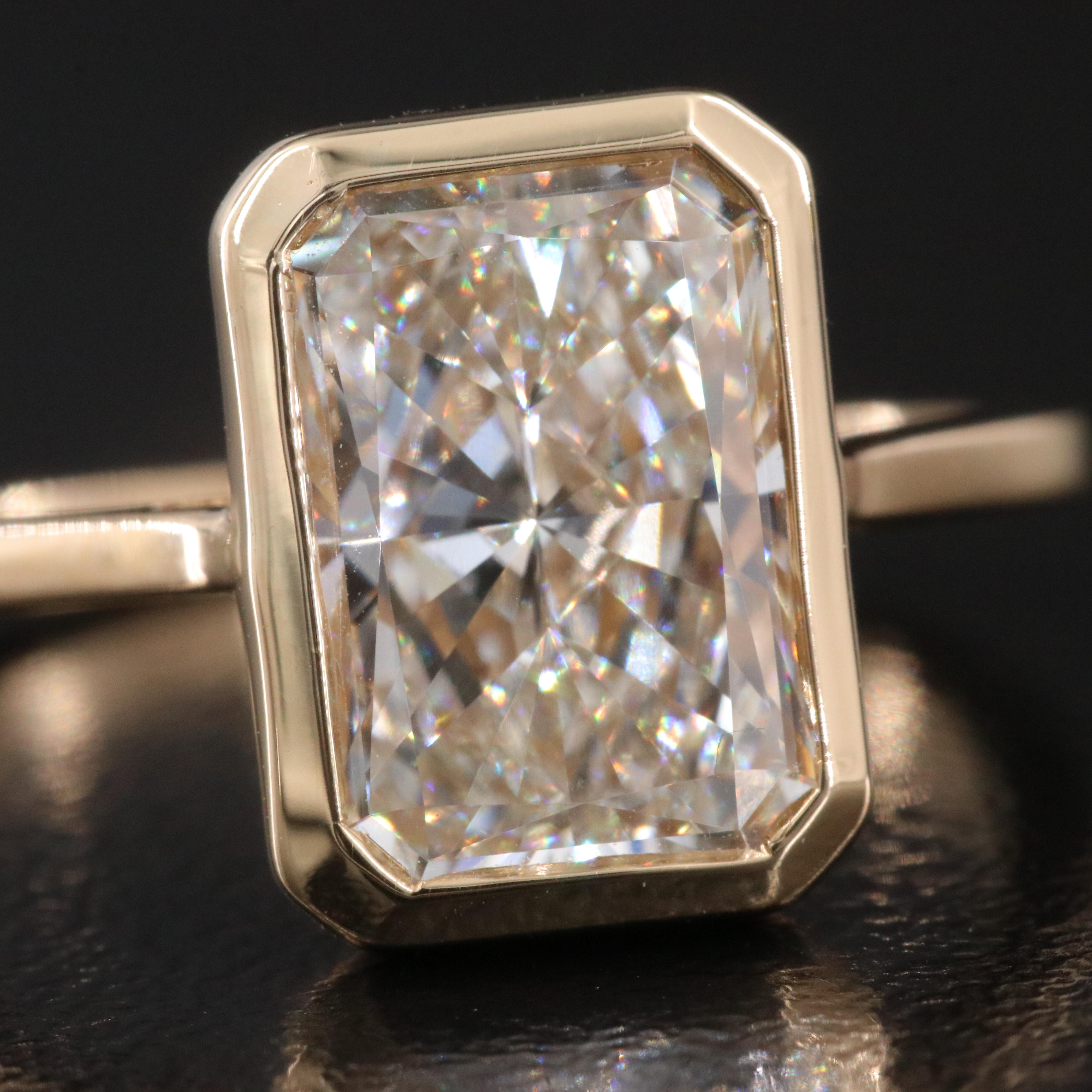 18K 2.99 CT Lab Grown Diamond Solitaire Ring with IGI Report