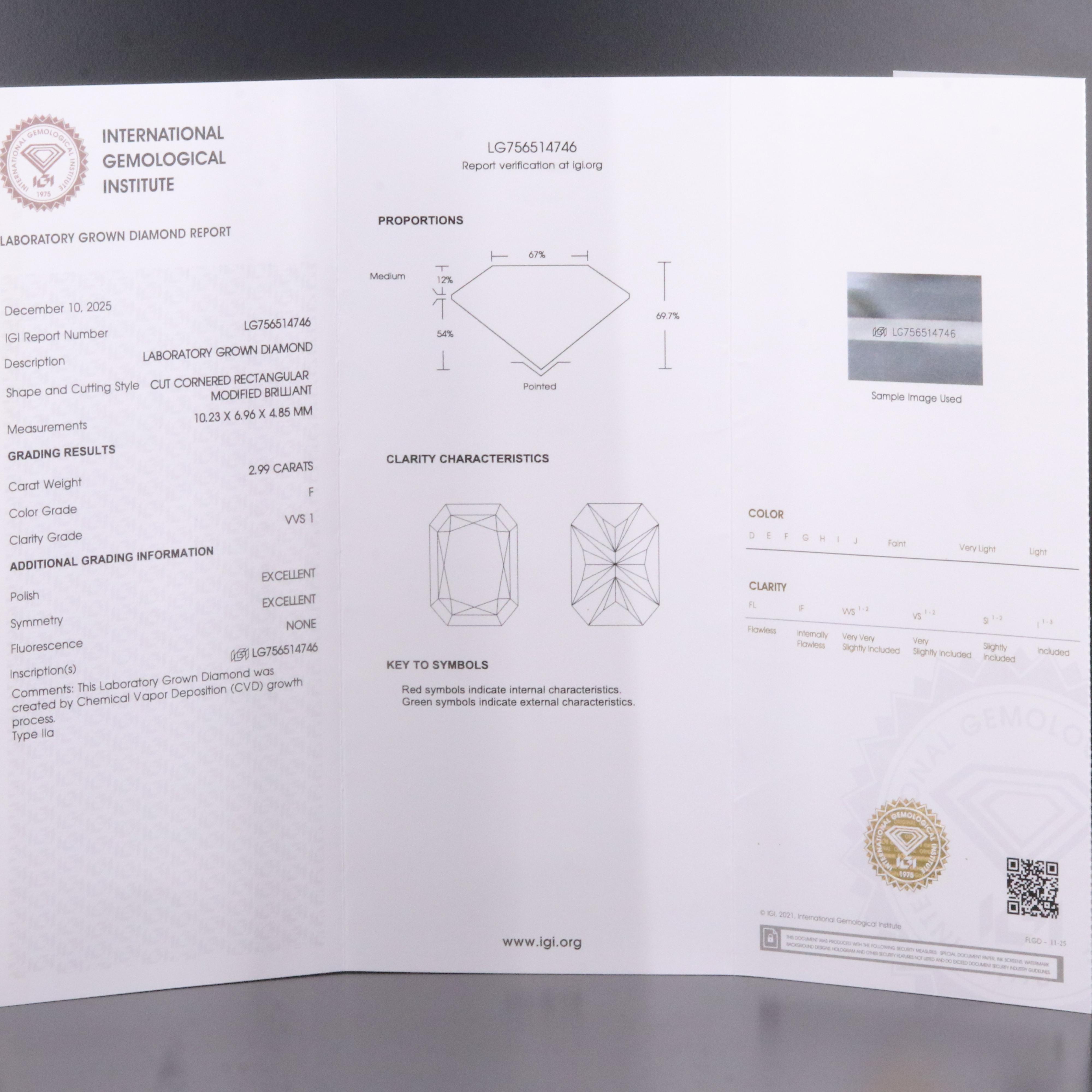 18K 2.99 CT Lab Grown Diamond Solitaire Ring with IGI Report