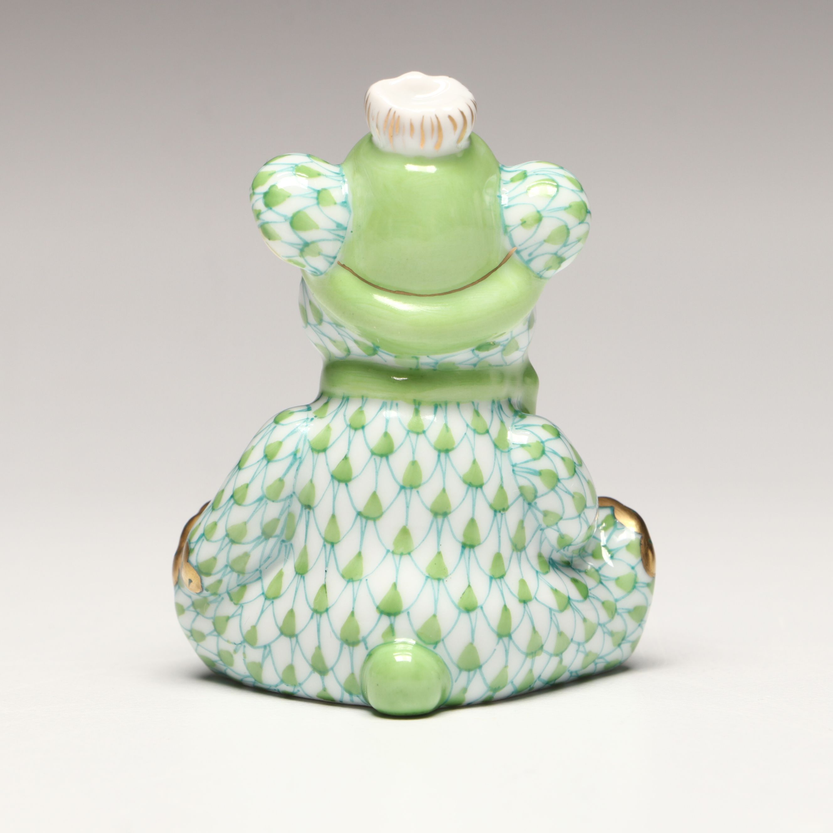 Herend Key Lime Fishnet with Gold "Winter Bear" Porcelain Figurine
