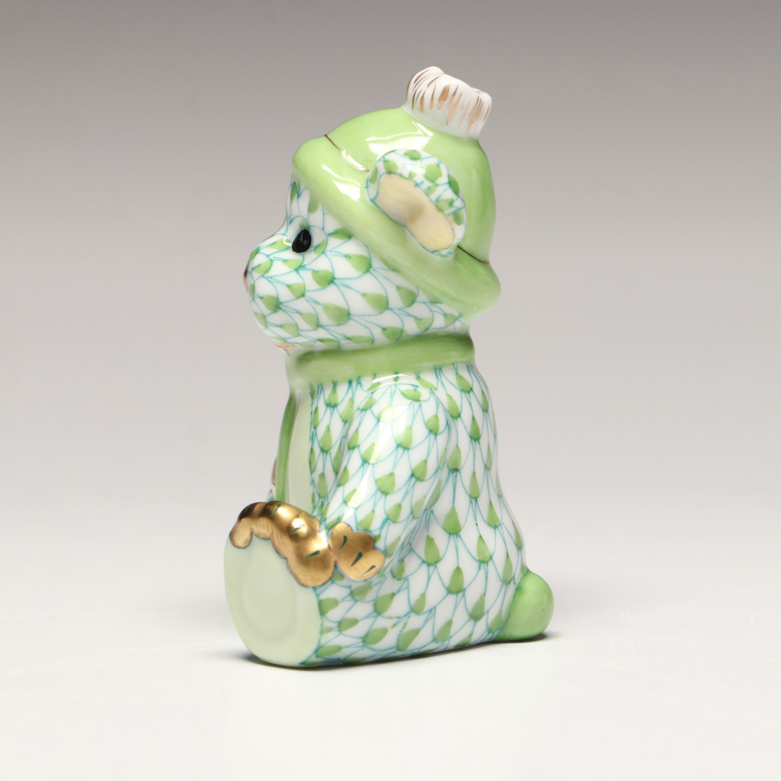 Herend Key Lime Fishnet with Gold "Winter Bear" Porcelain Figurine