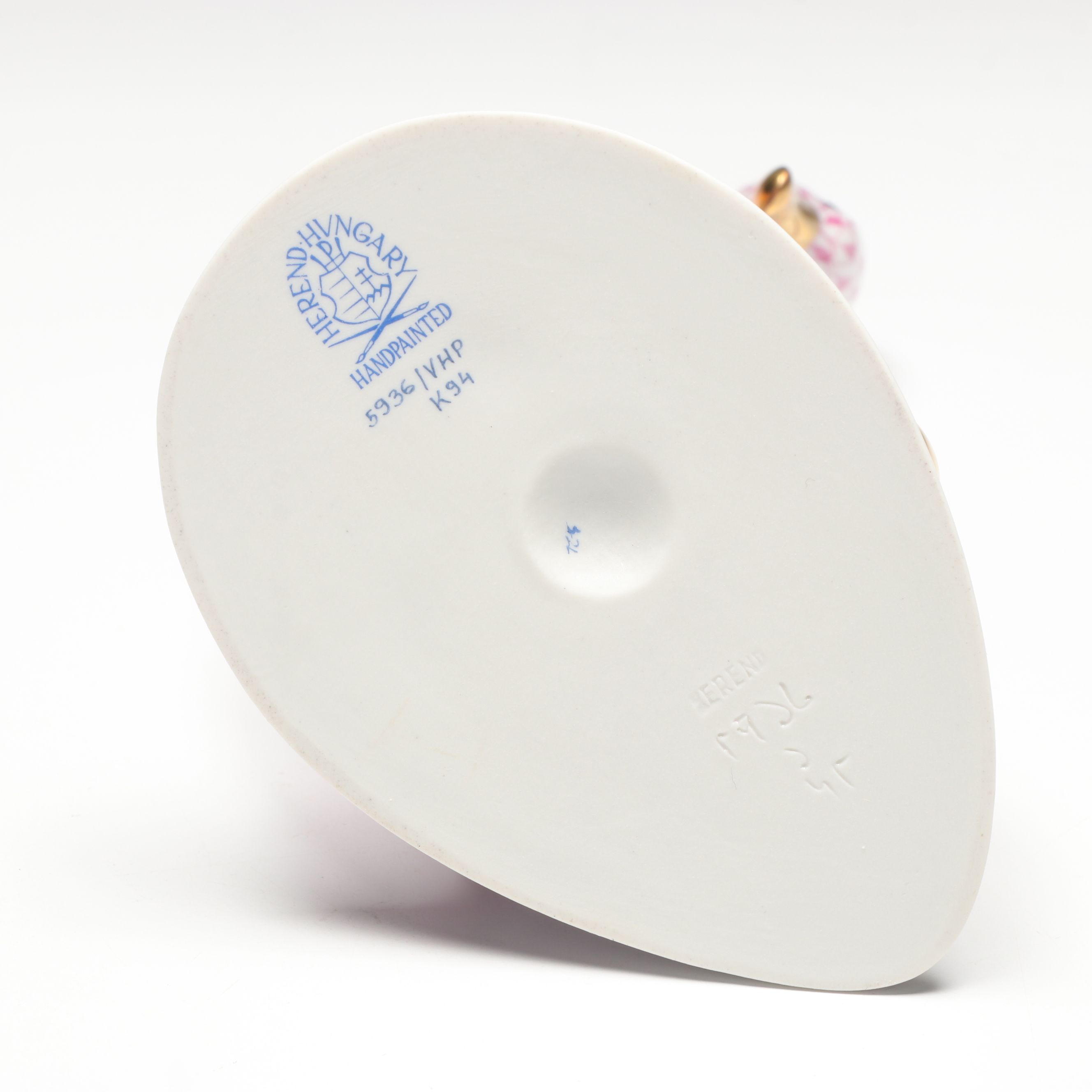 Herend Raspberry Fishnet with Gold “Goose with Golden Egg” Porcelain Figurine