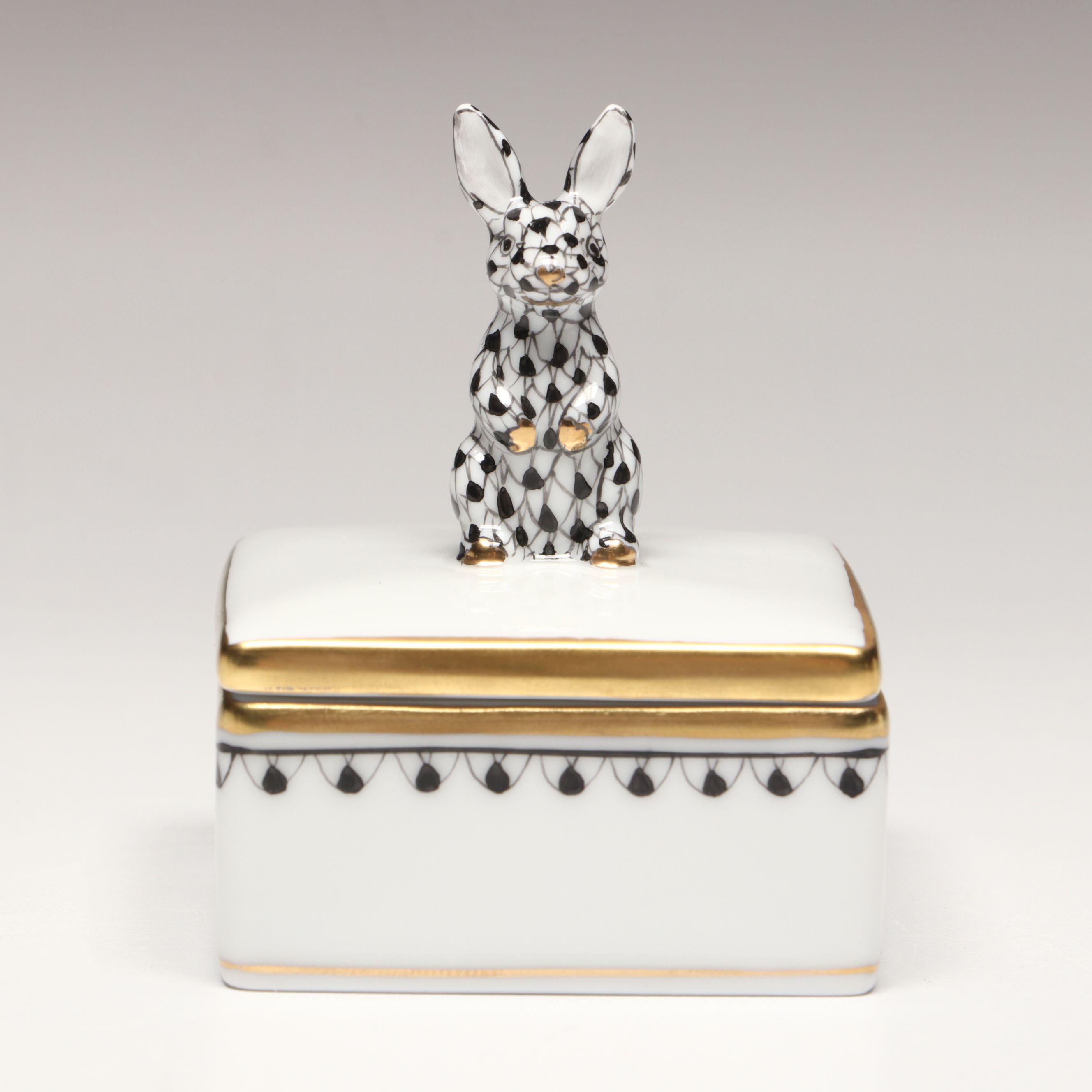Herend Black Fishnet with Gold Porcelain "Bunny Box"
