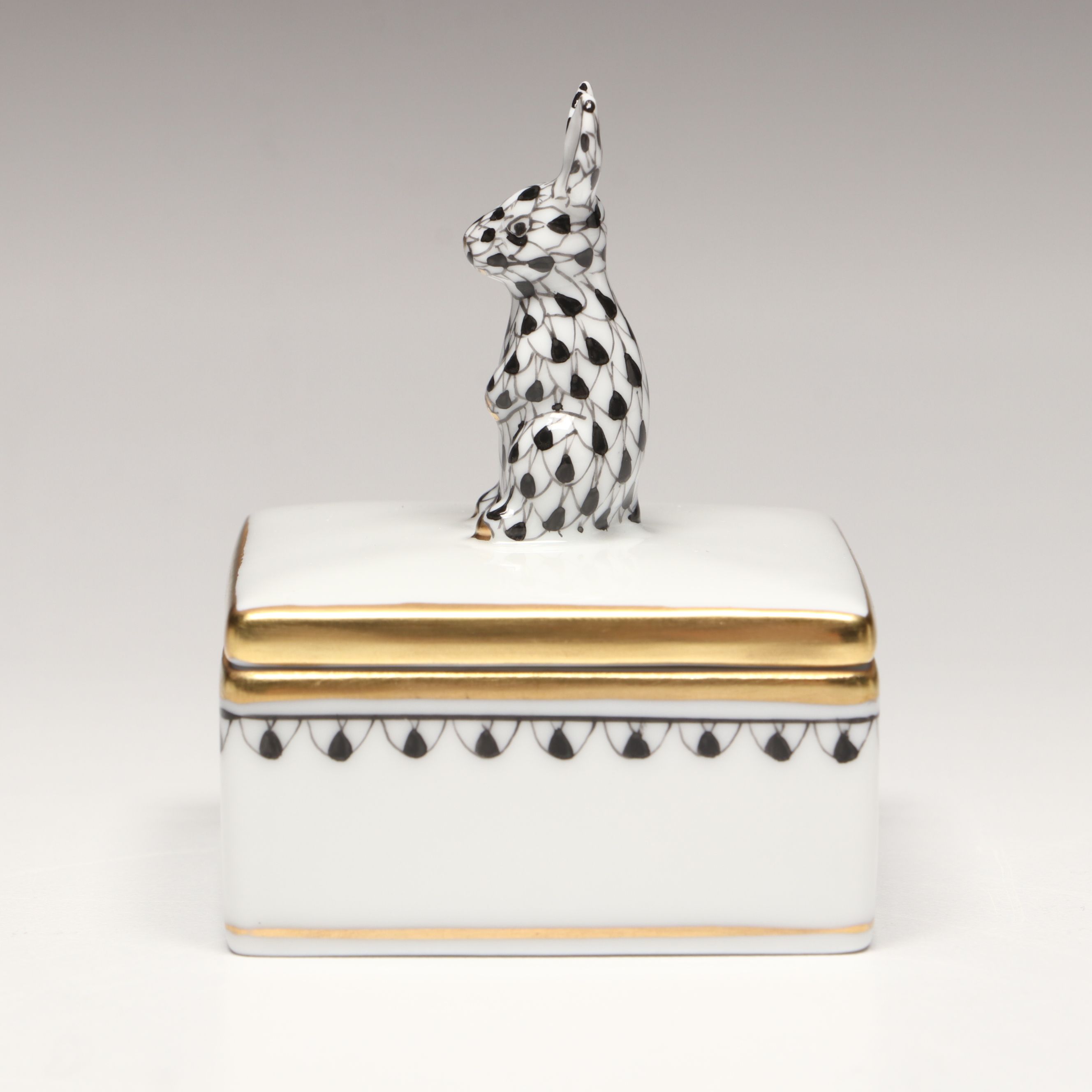 Herend Black Fishnet with Gold Porcelain "Bunny Box"