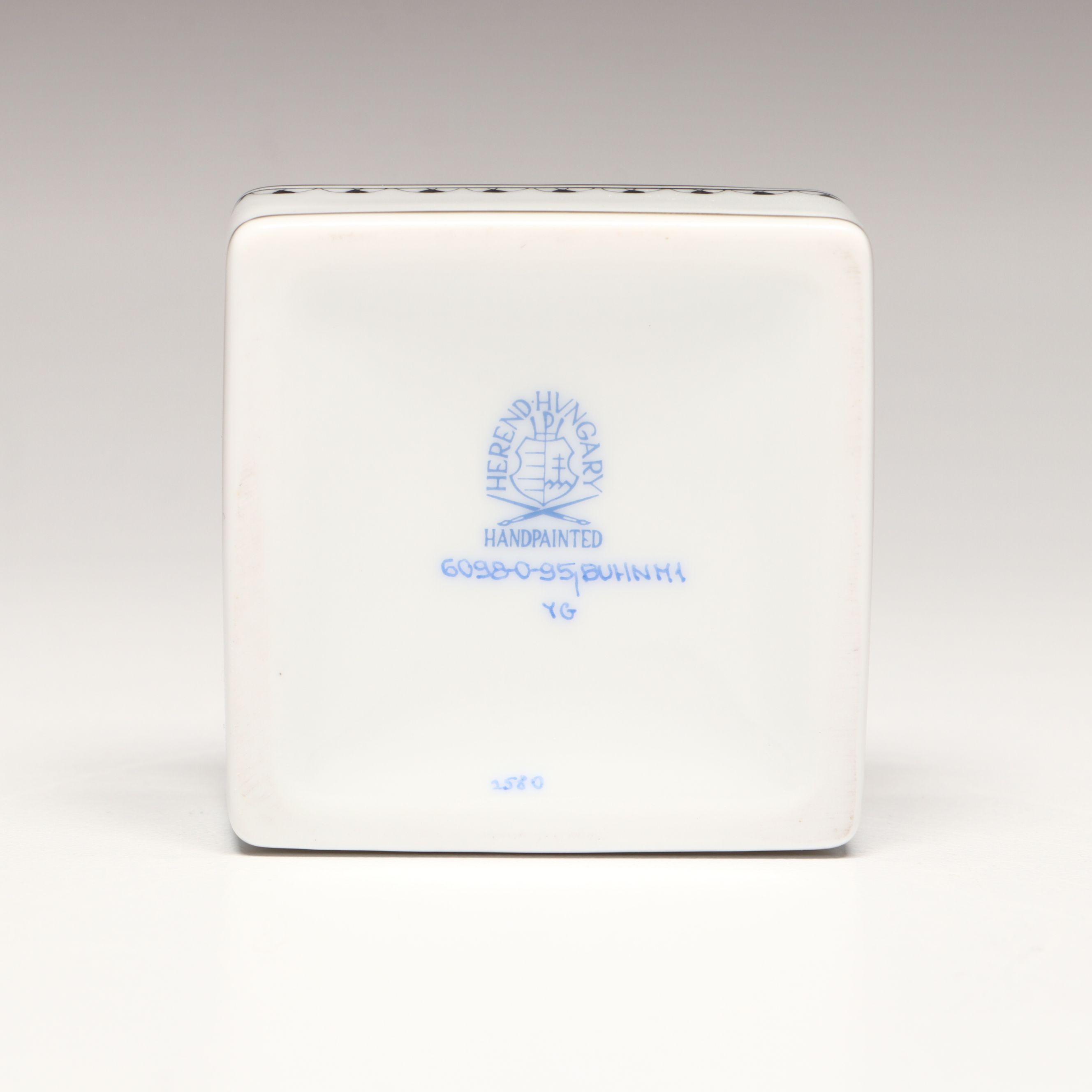 Herend Black Fishnet with Gold Porcelain "Bunny Box"