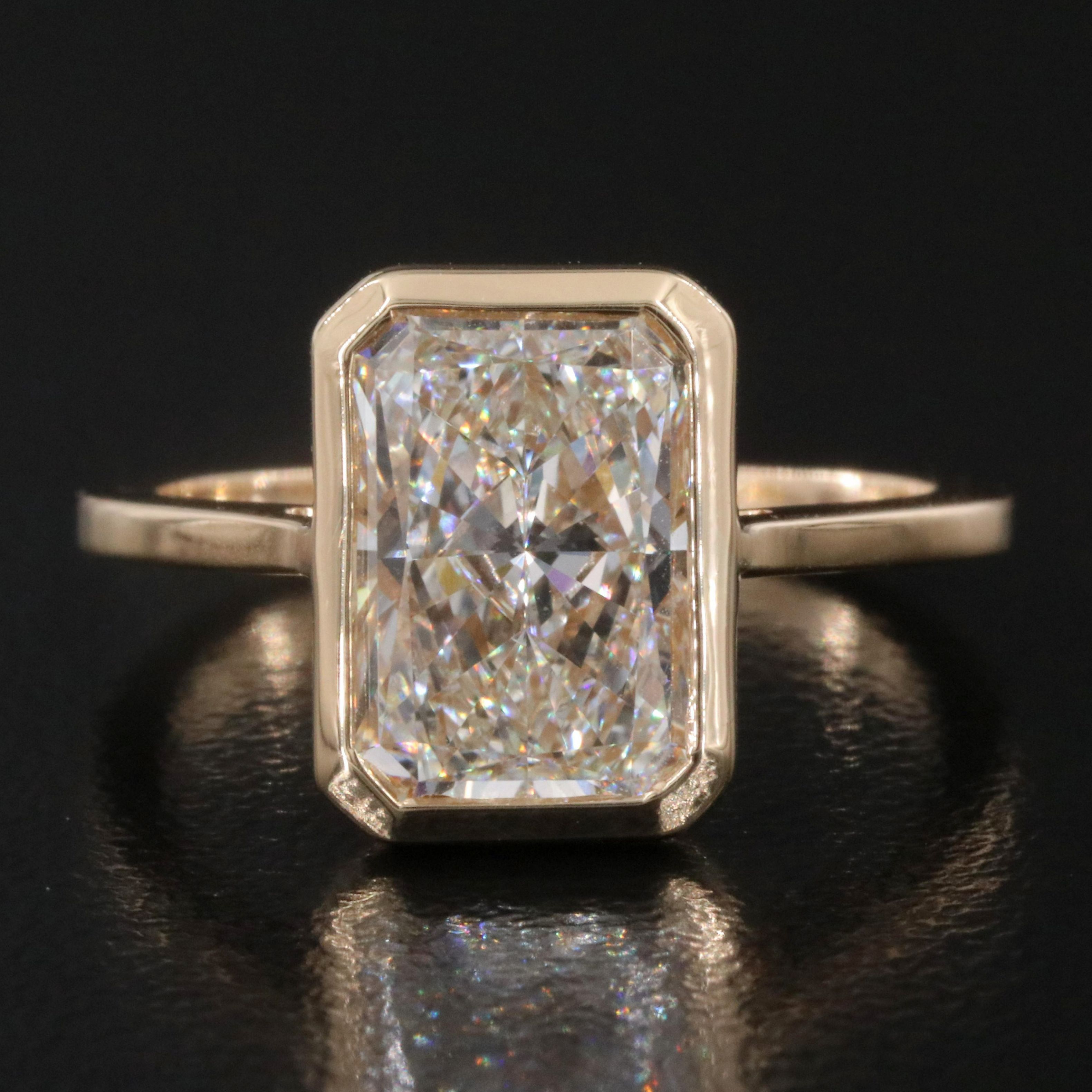 18K 2.99 CT Lab Grown Diamond Solitaire Ring with IGI Report