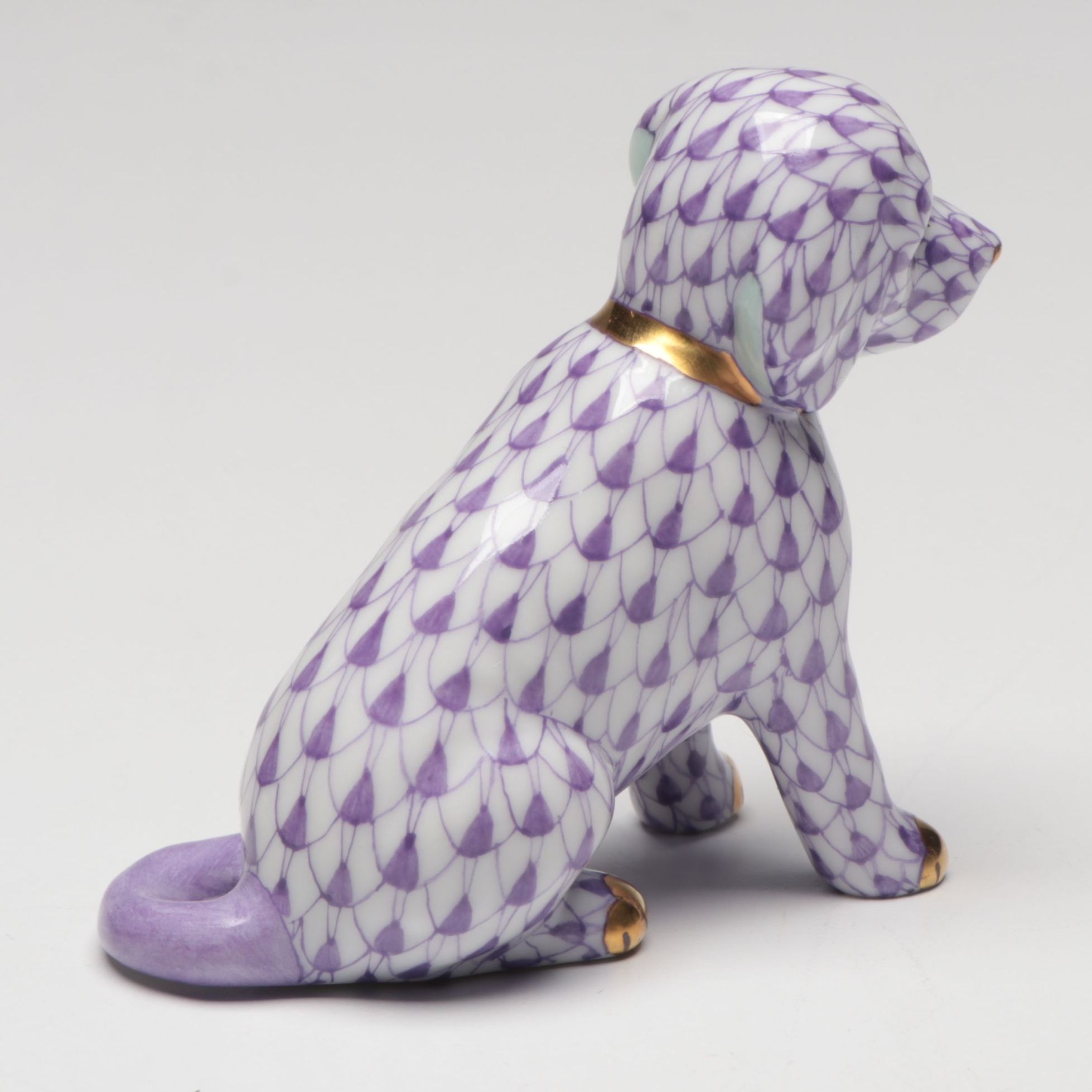 Herend Lavender Fishnet with Gold "Labrador Retriever" Porcelain Figurine