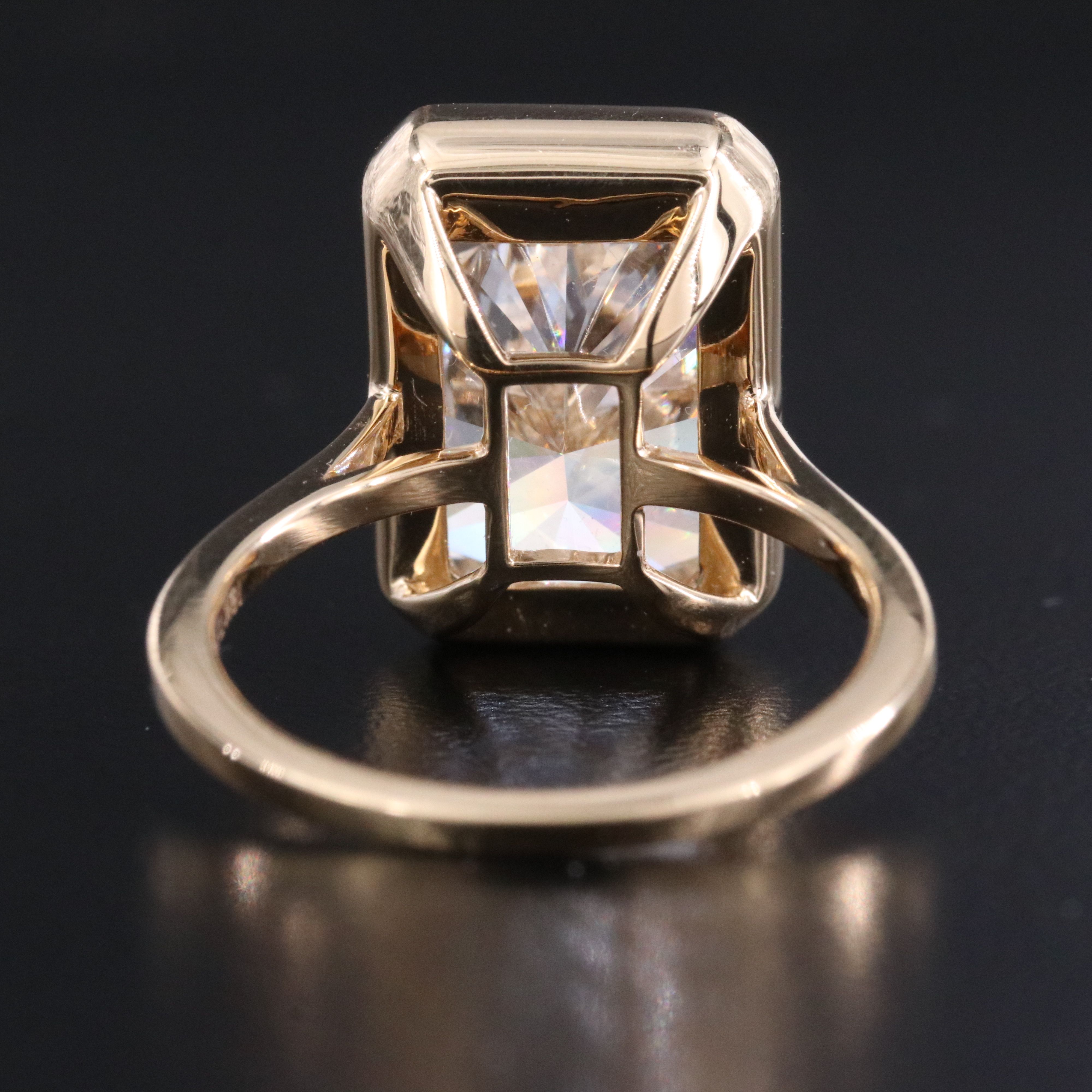 18K 7.03 CT Lab Grown Diamond Solitaire Ring with IGI Report