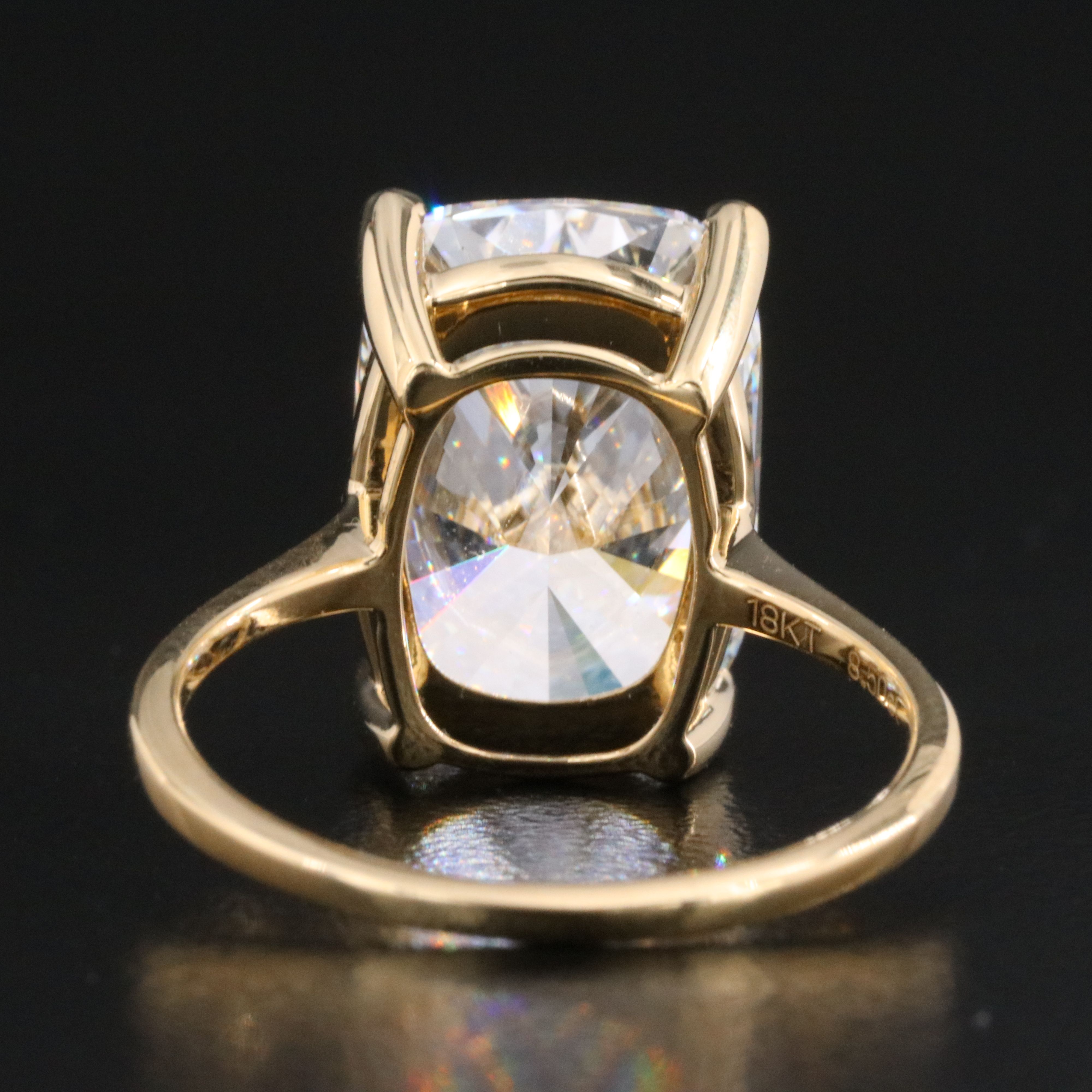 18K 8.50 CT Lab Grown Diamond Solitaire Ring with IGI Report