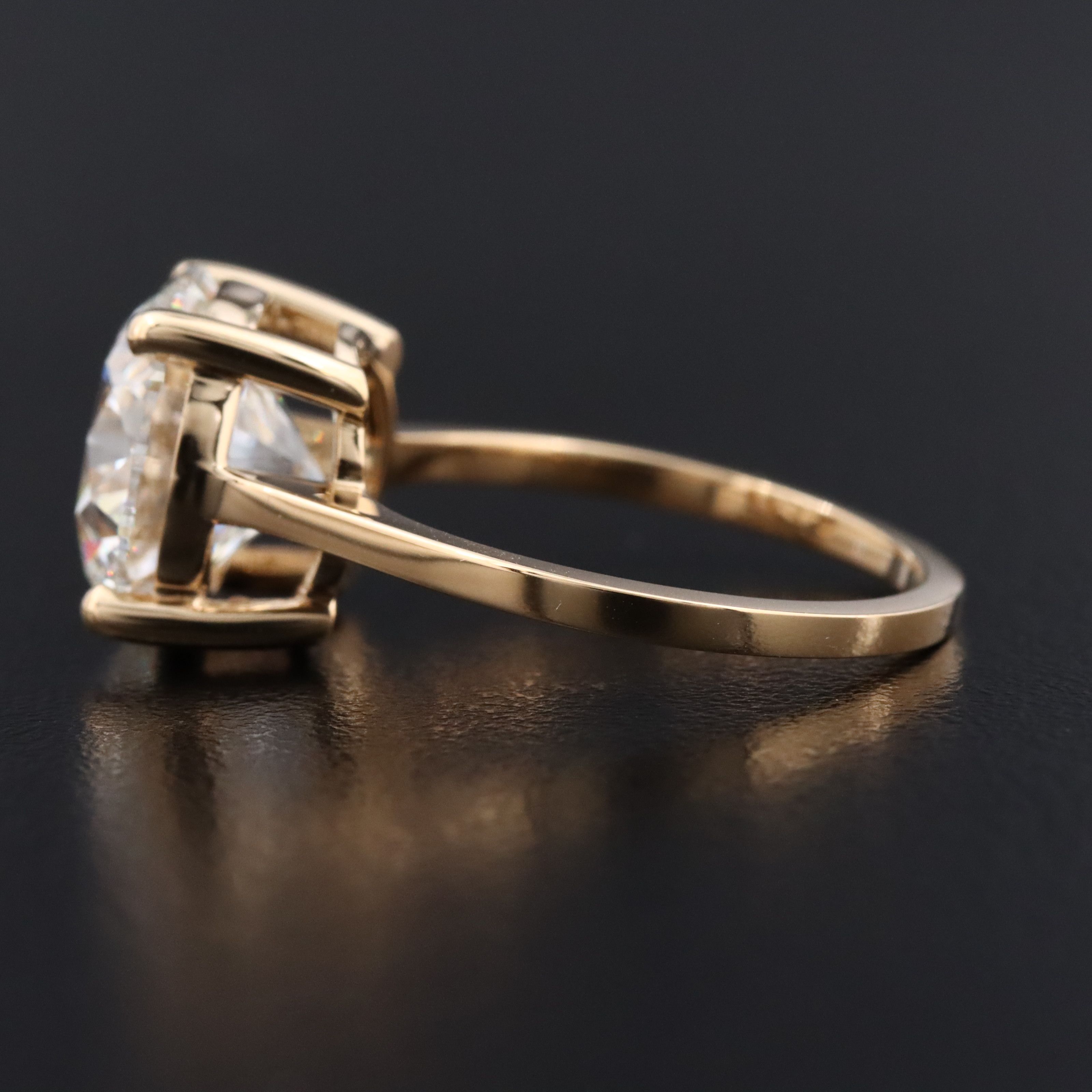 18K 4.58 CT Lab Grown Diamond Solitiare Ring with IGI Report