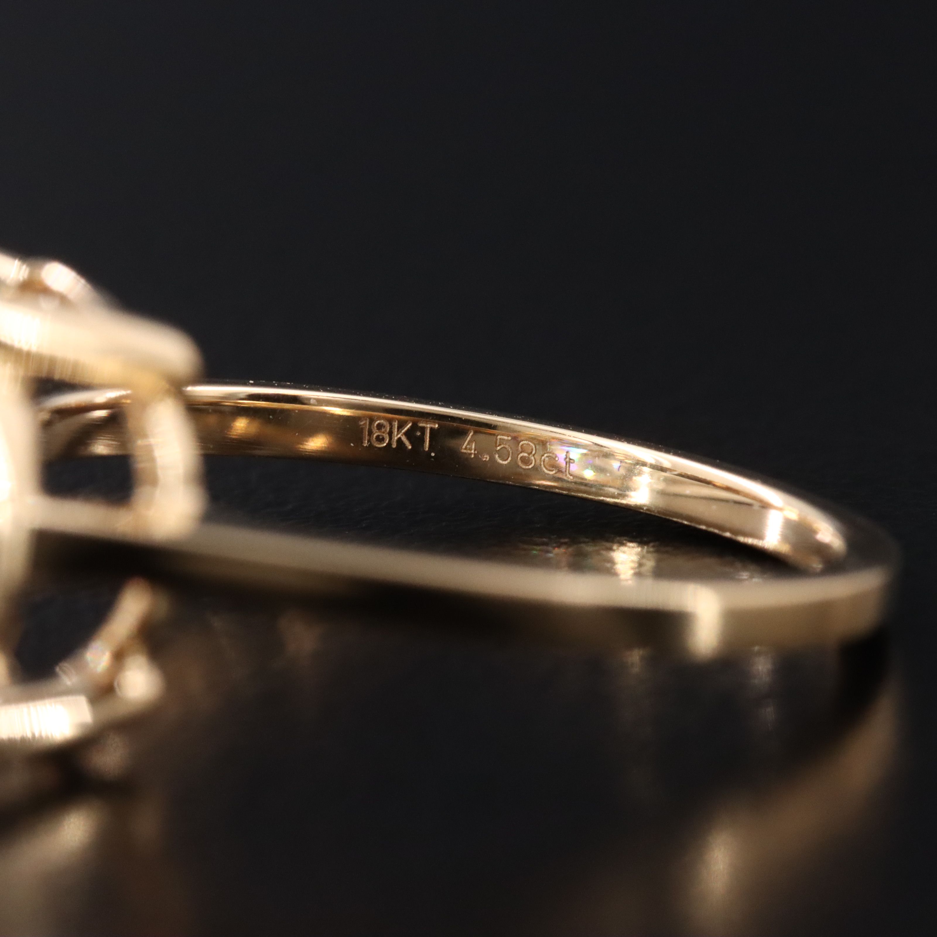 18K 4.58 CT Lab Grown Diamond Solitiare Ring with IGI Report