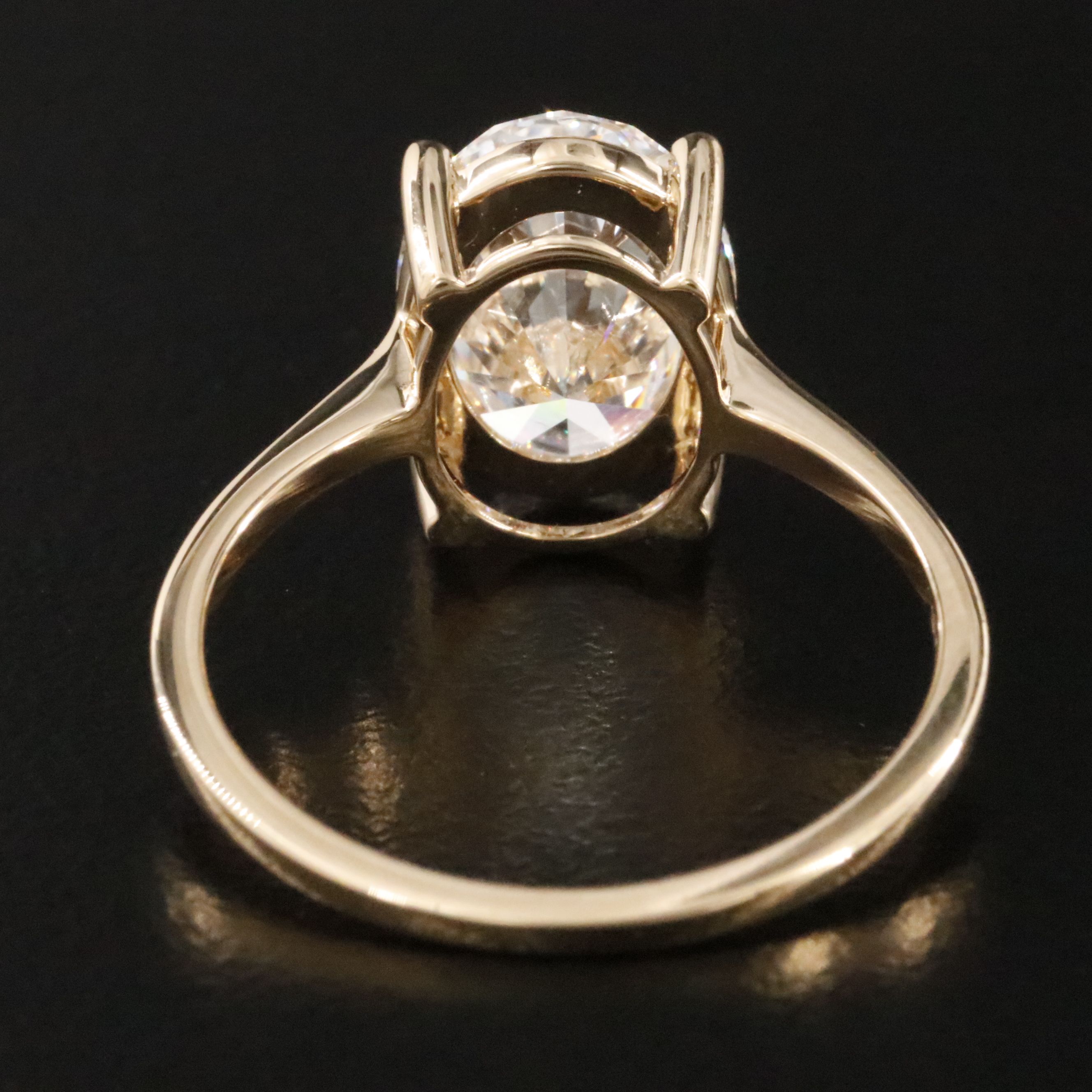 18K 3.09 CT Lab Grown Diamond Solitaire Ring with IGI Report