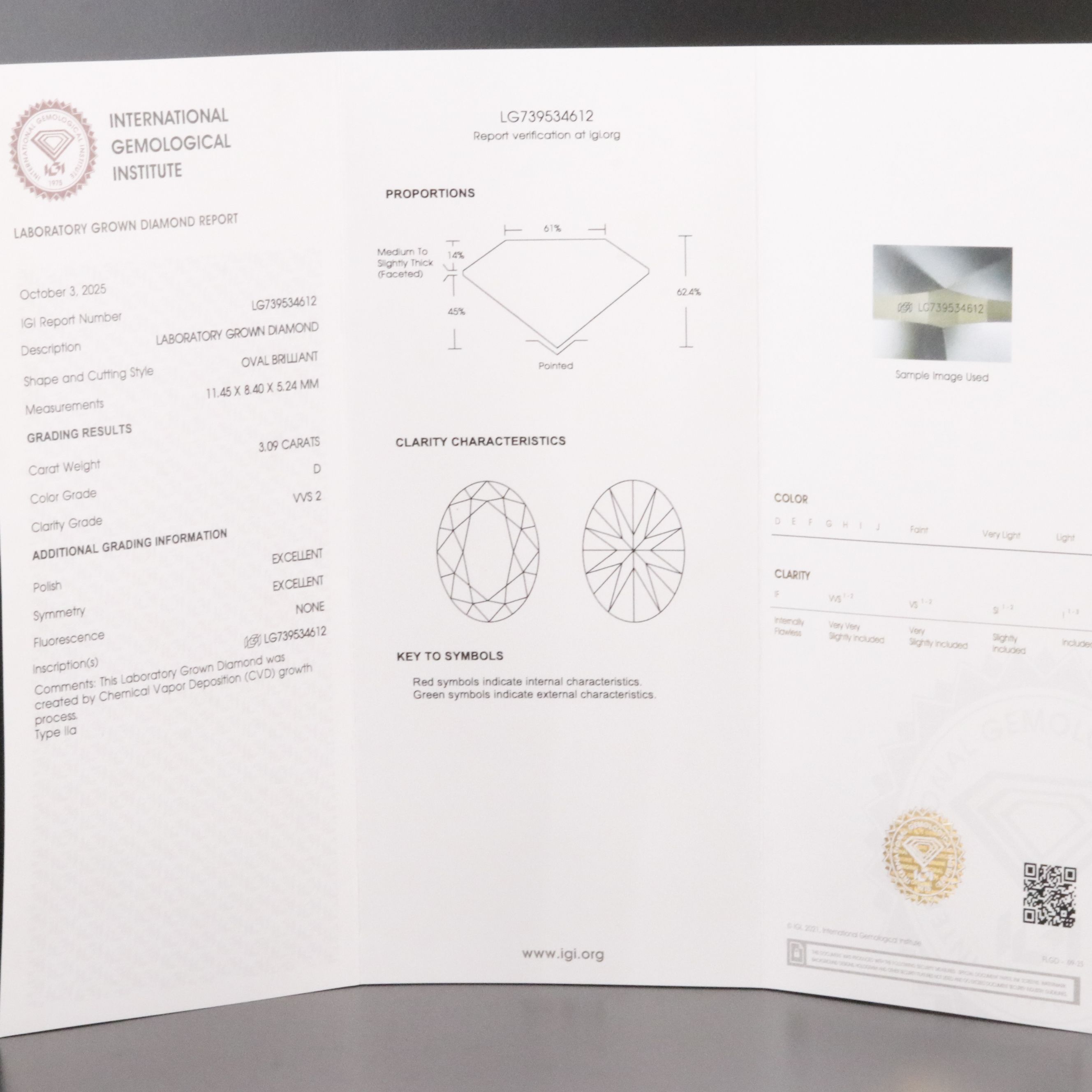 18K 3.09 CT Lab Grown Diamond Solitaire Ring with IGI Report