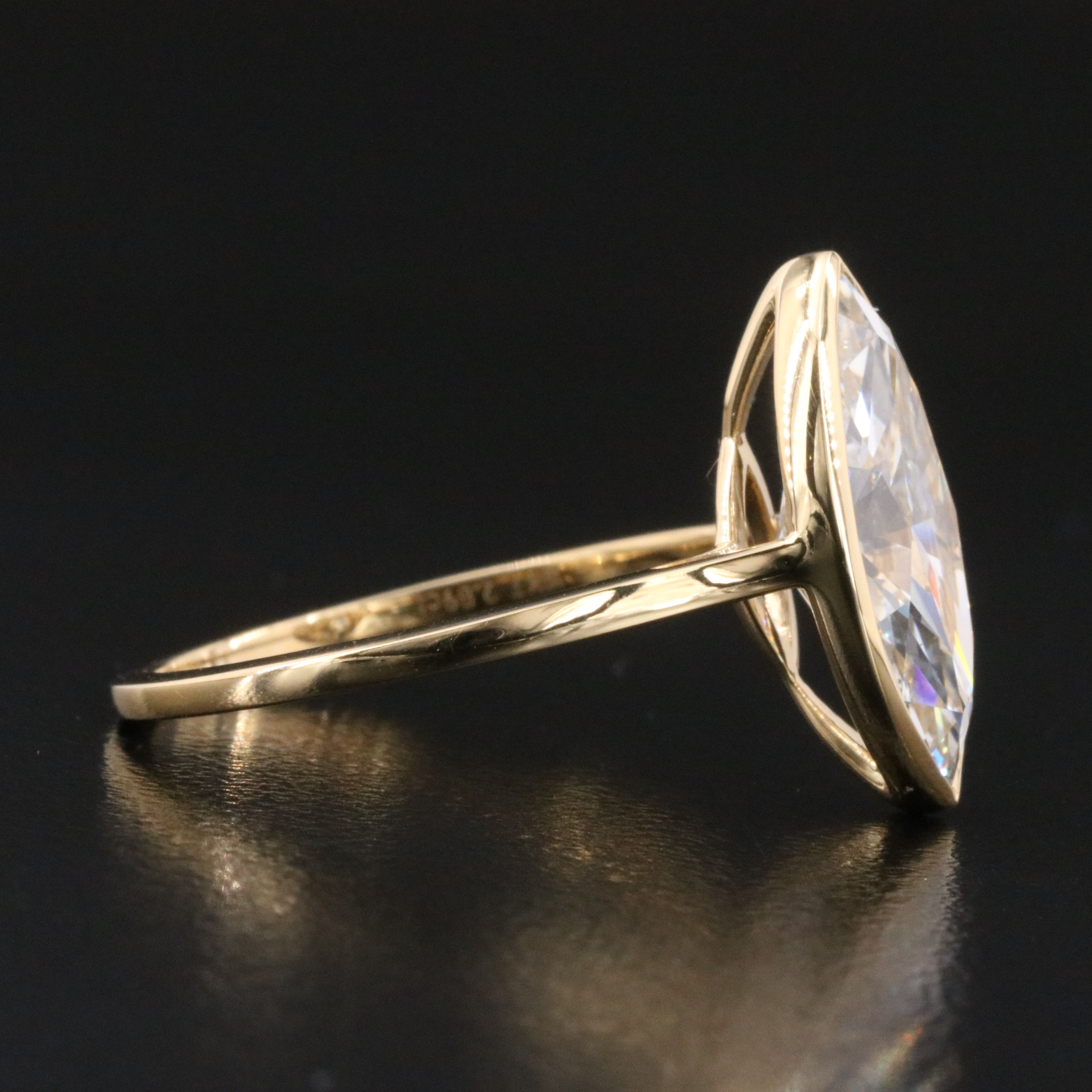 18K 2.89 CT Lab Grown Diamond Solitaire Ring with IGI Report