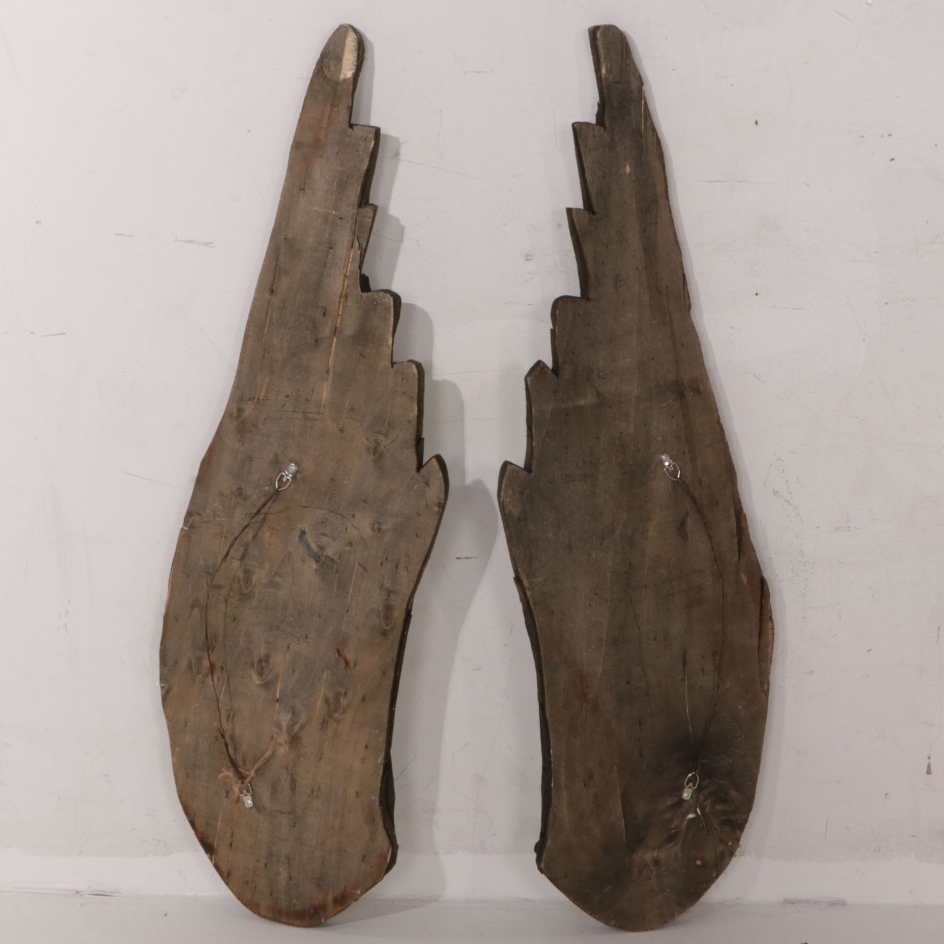 Folk Art Angel Wing Wall Decor